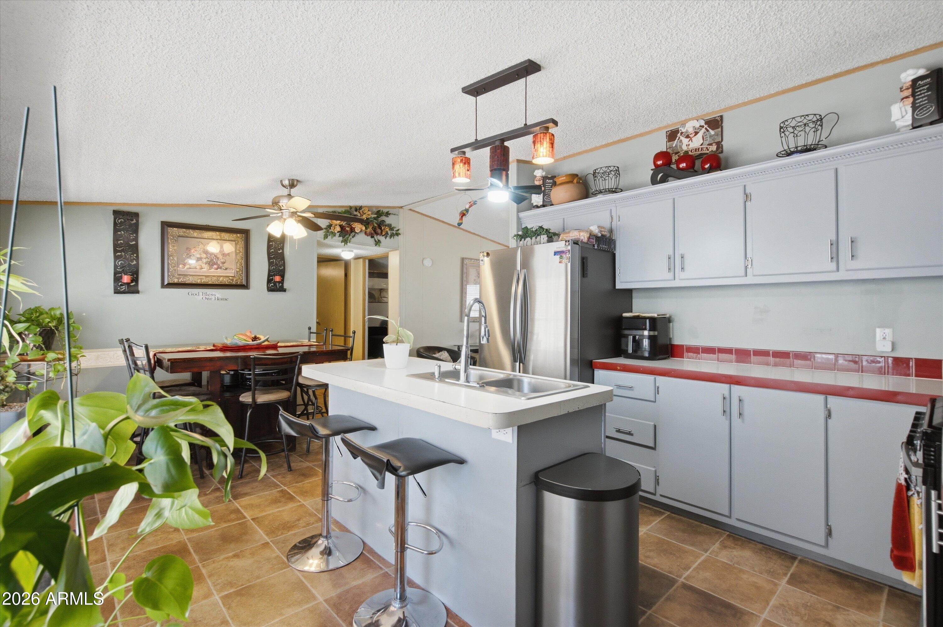 Palm Vista - Residential
