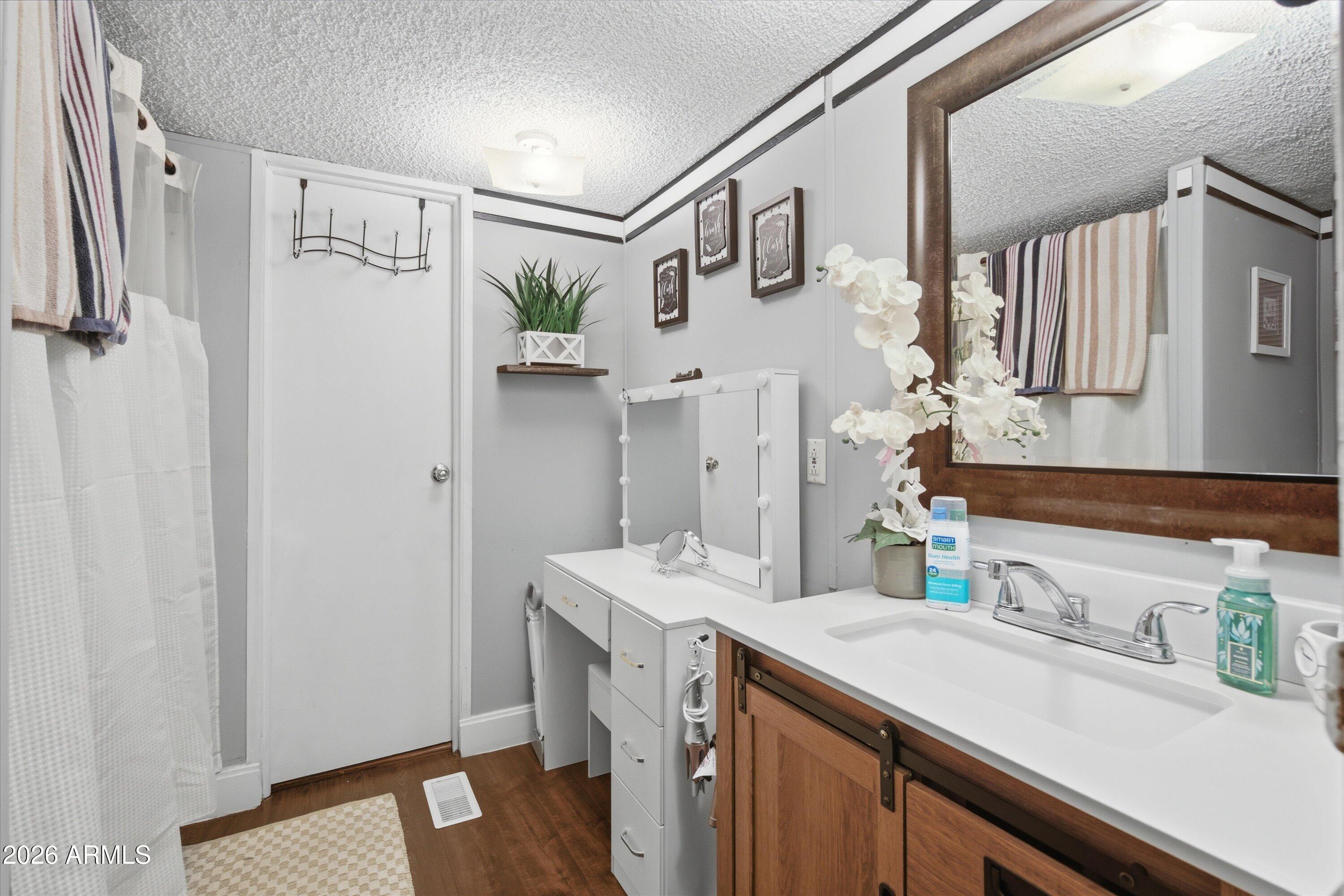 Palm Vista - Residential