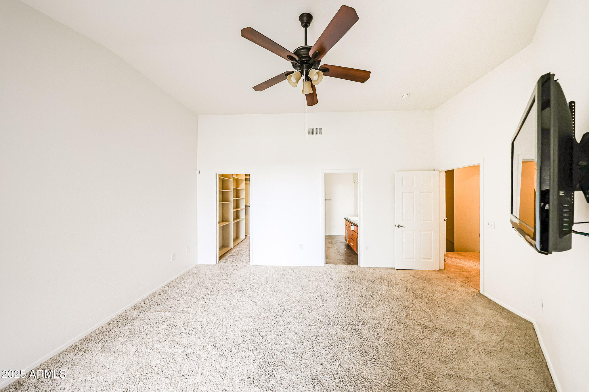 RENAISSANCE VILLAS ON THE PARK CONDOMINIUM - Residential