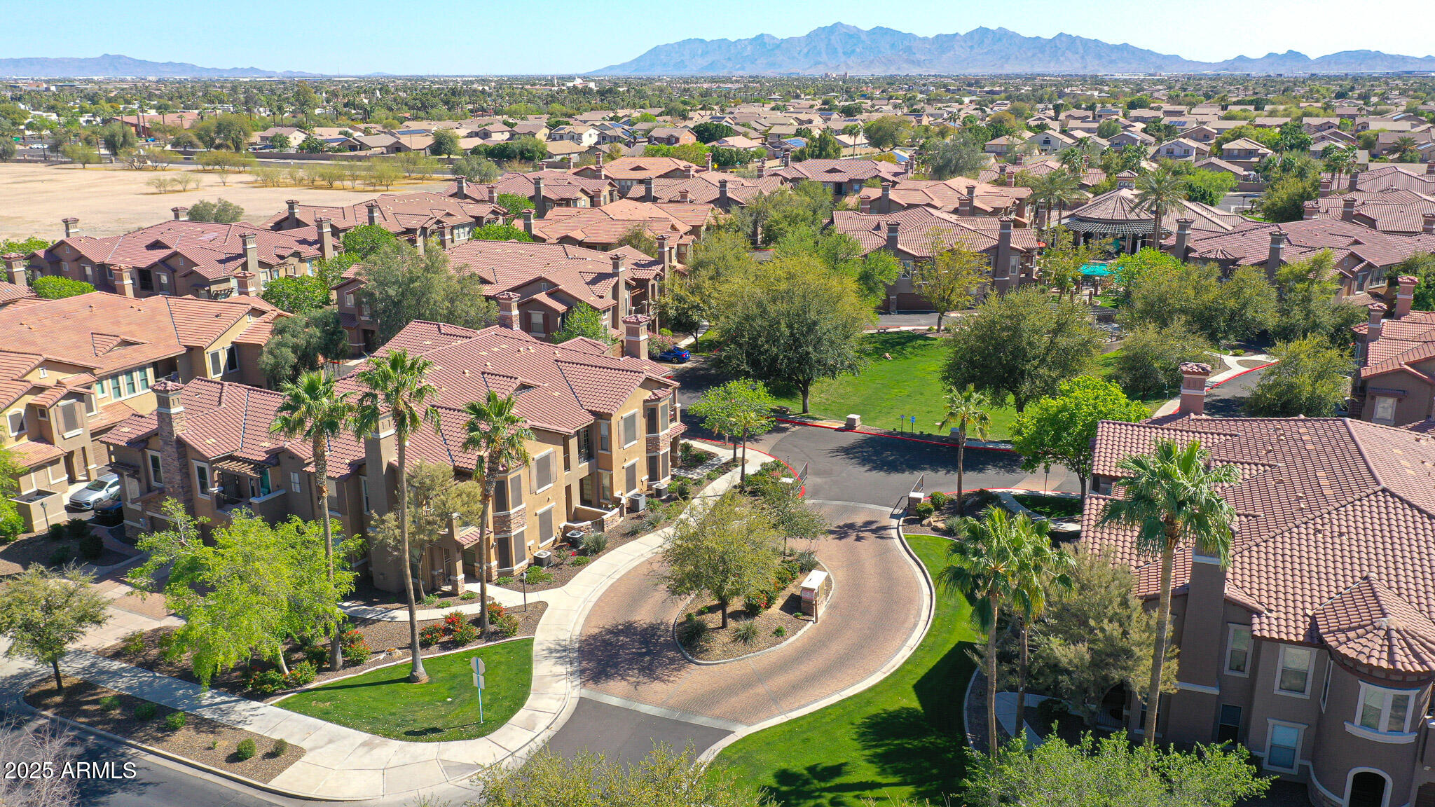 RENAISSANCE VILLAS ON THE PARK CONDOMINIUM - Residential