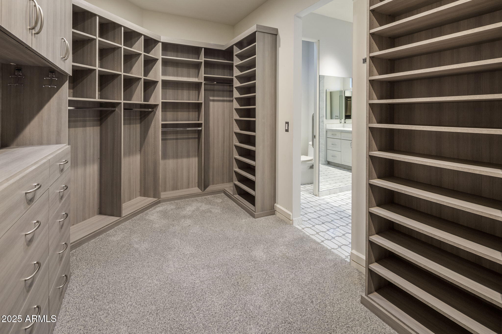 COLONIA MIRAMONTE - Residential
