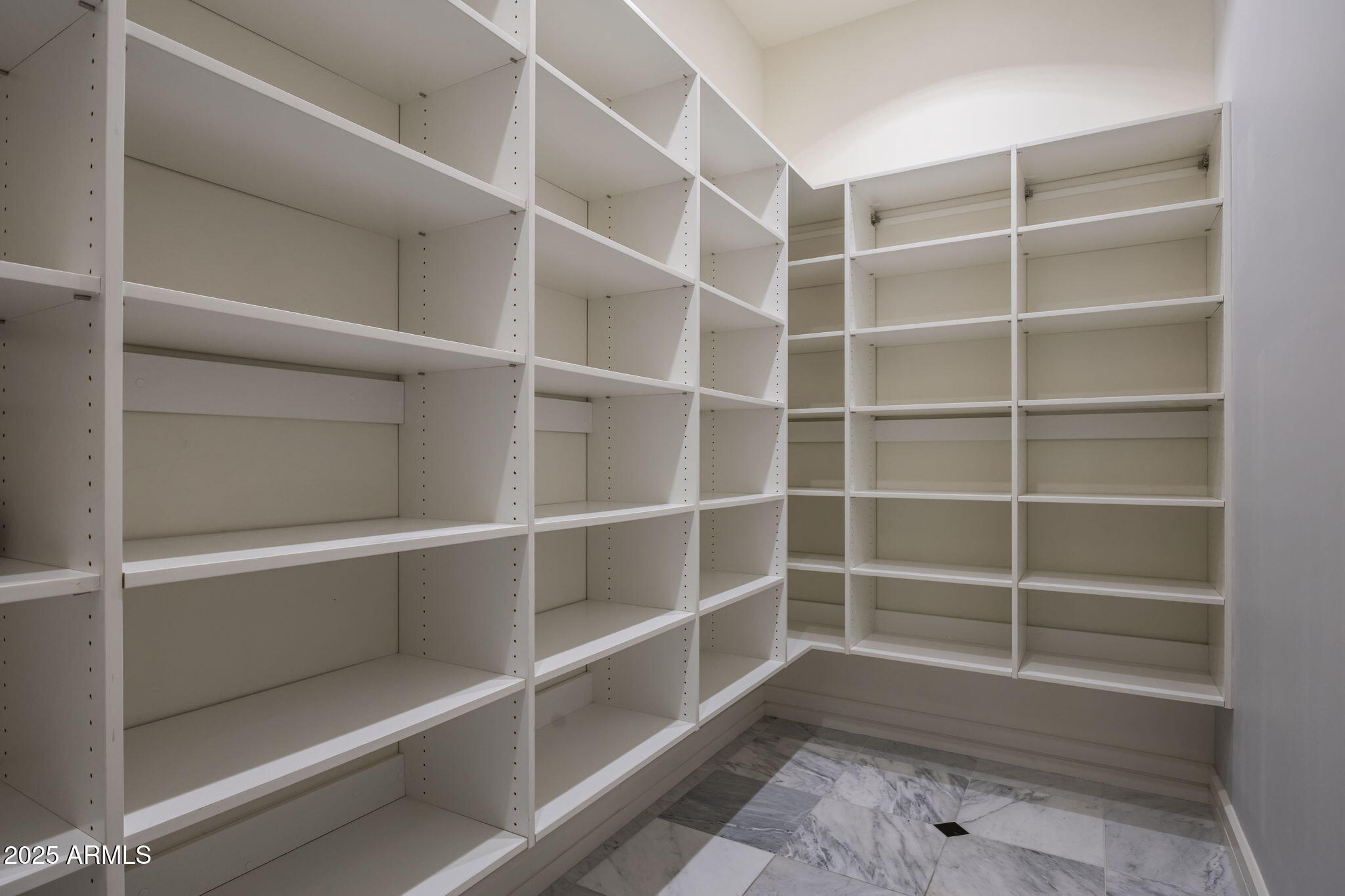 COLONIA MIRAMONTE - Residential