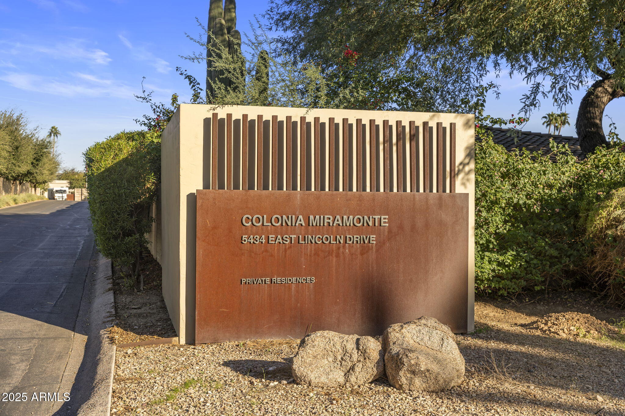 COLONIA MIRAMONTE - Residential