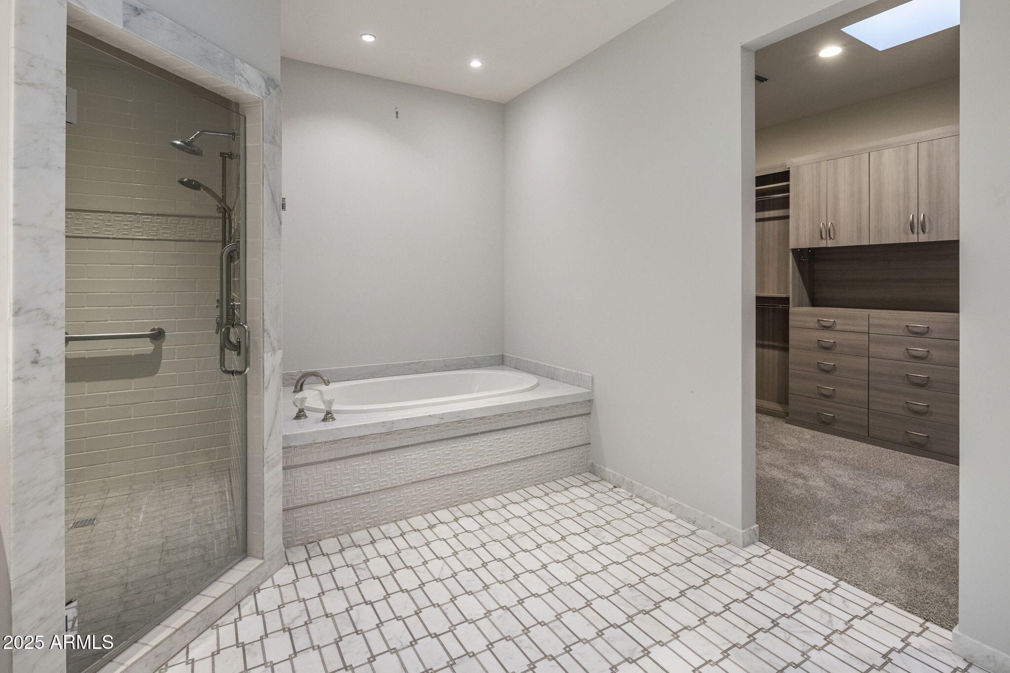COLONIA MIRAMONTE - Residential