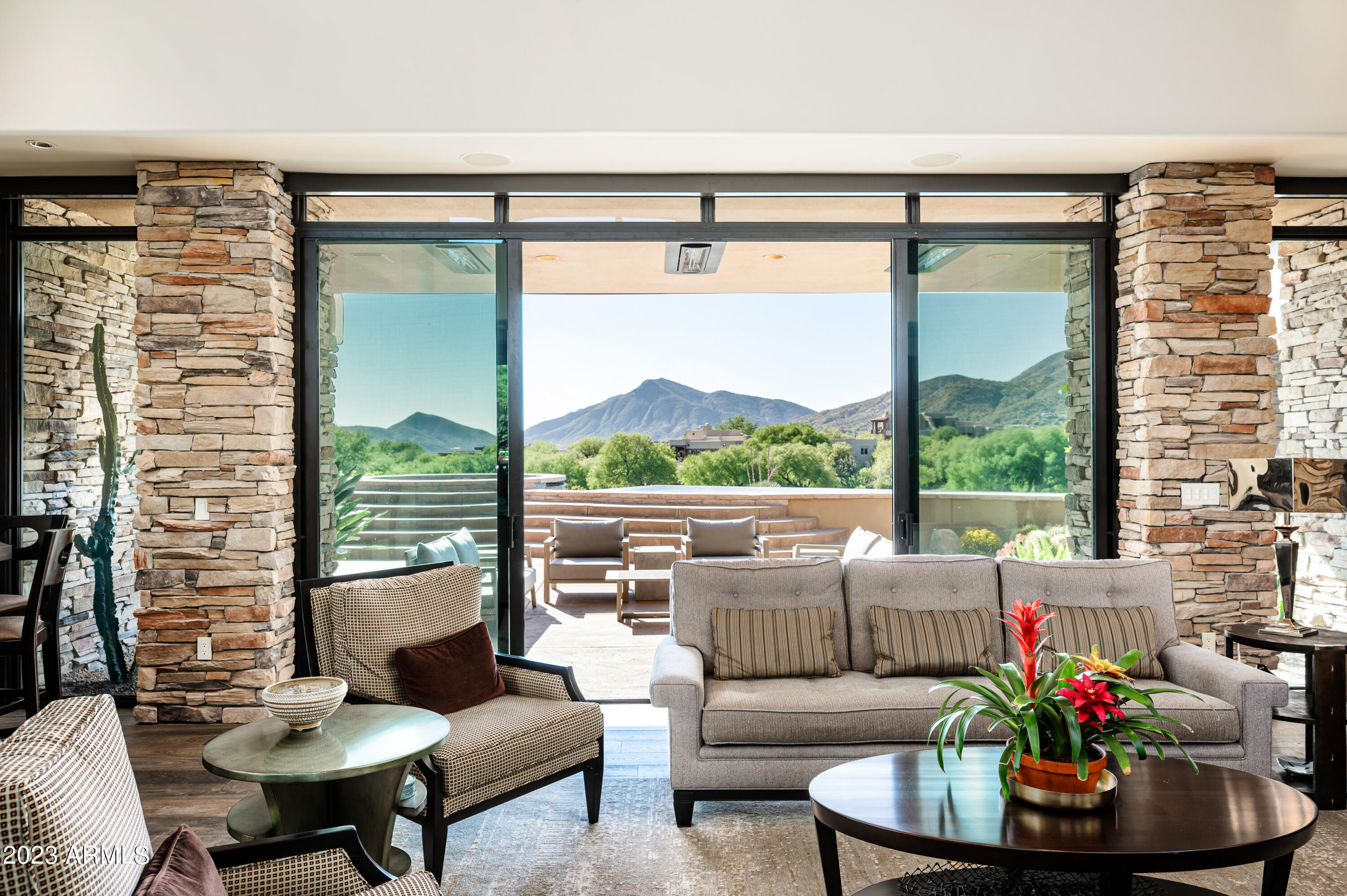 DESERT MOUNTAIN - Residential