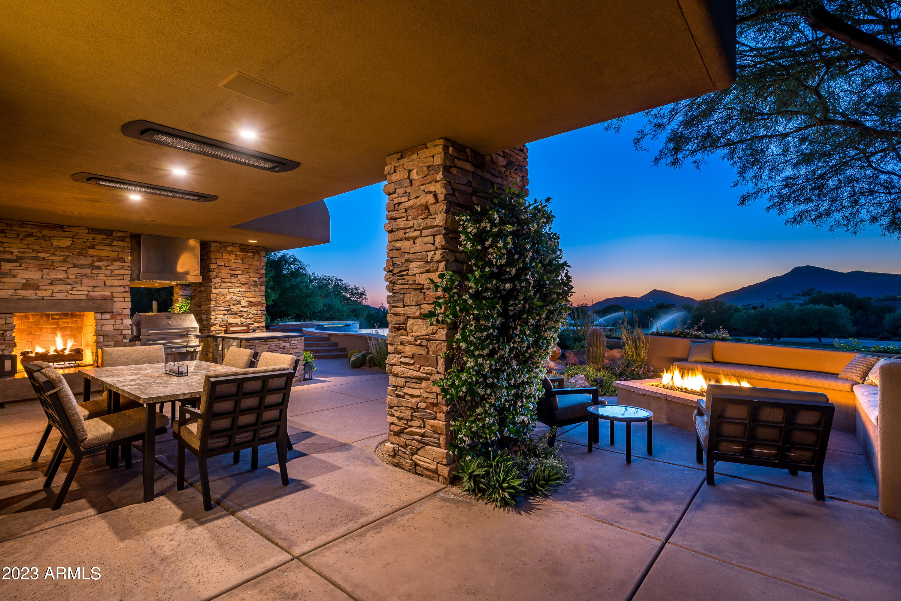 DESERT MOUNTAIN - Residential