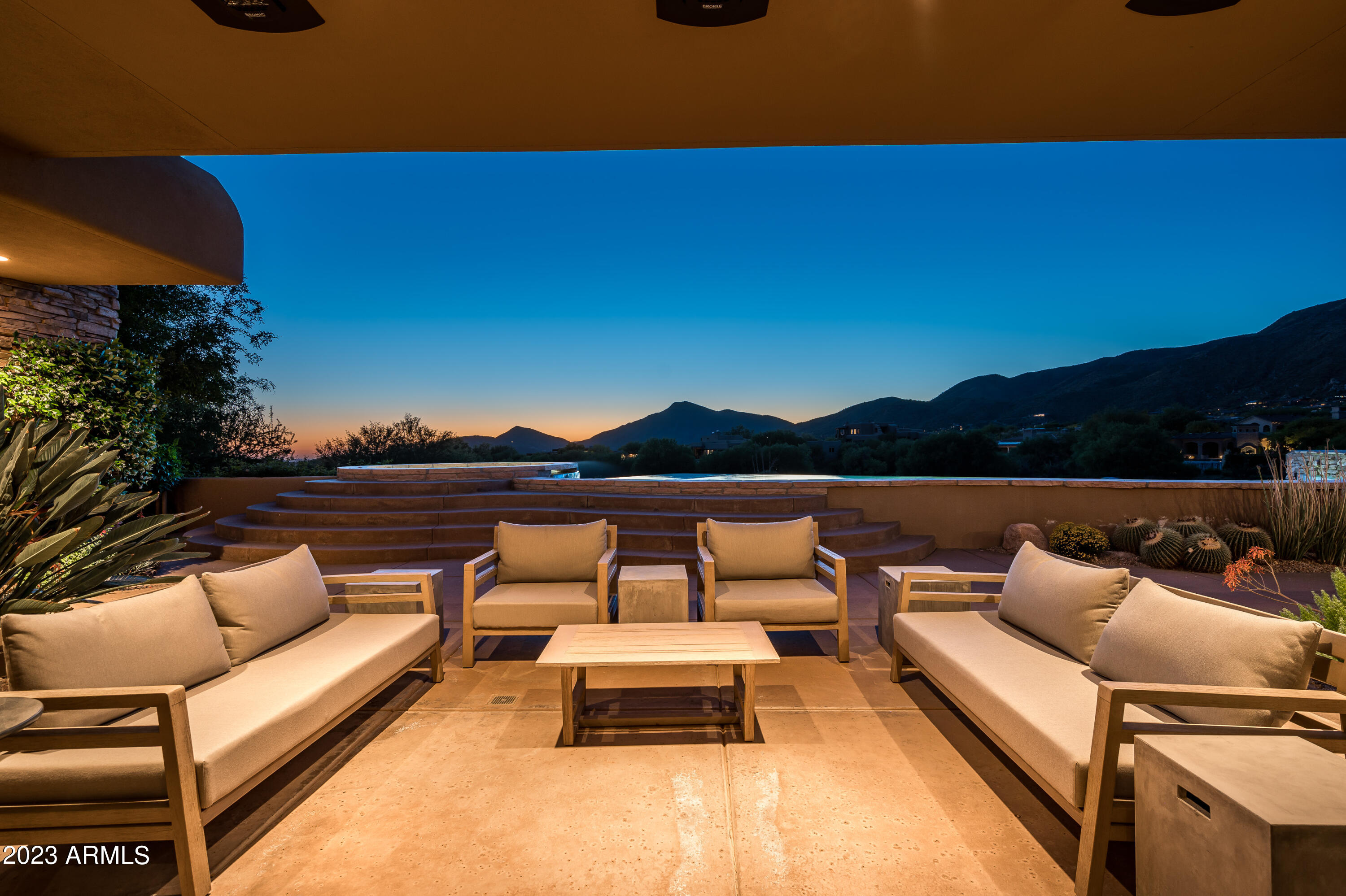 DESERT MOUNTAIN - Residential