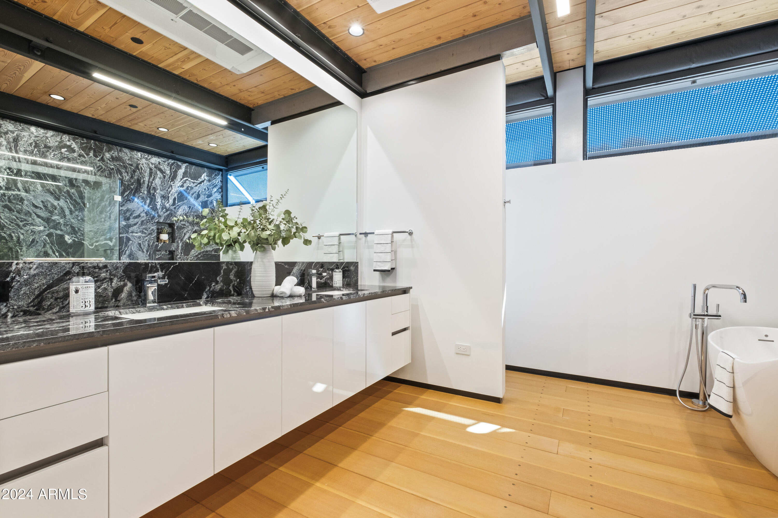 .Lincoln - Residential
