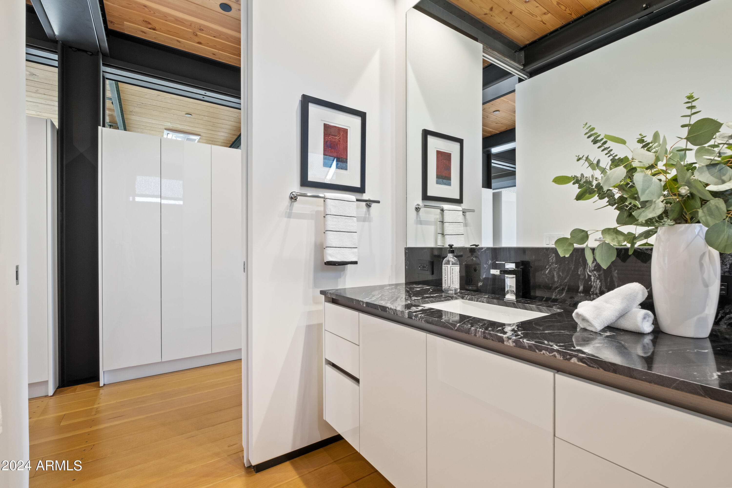 .Lincoln - Residential