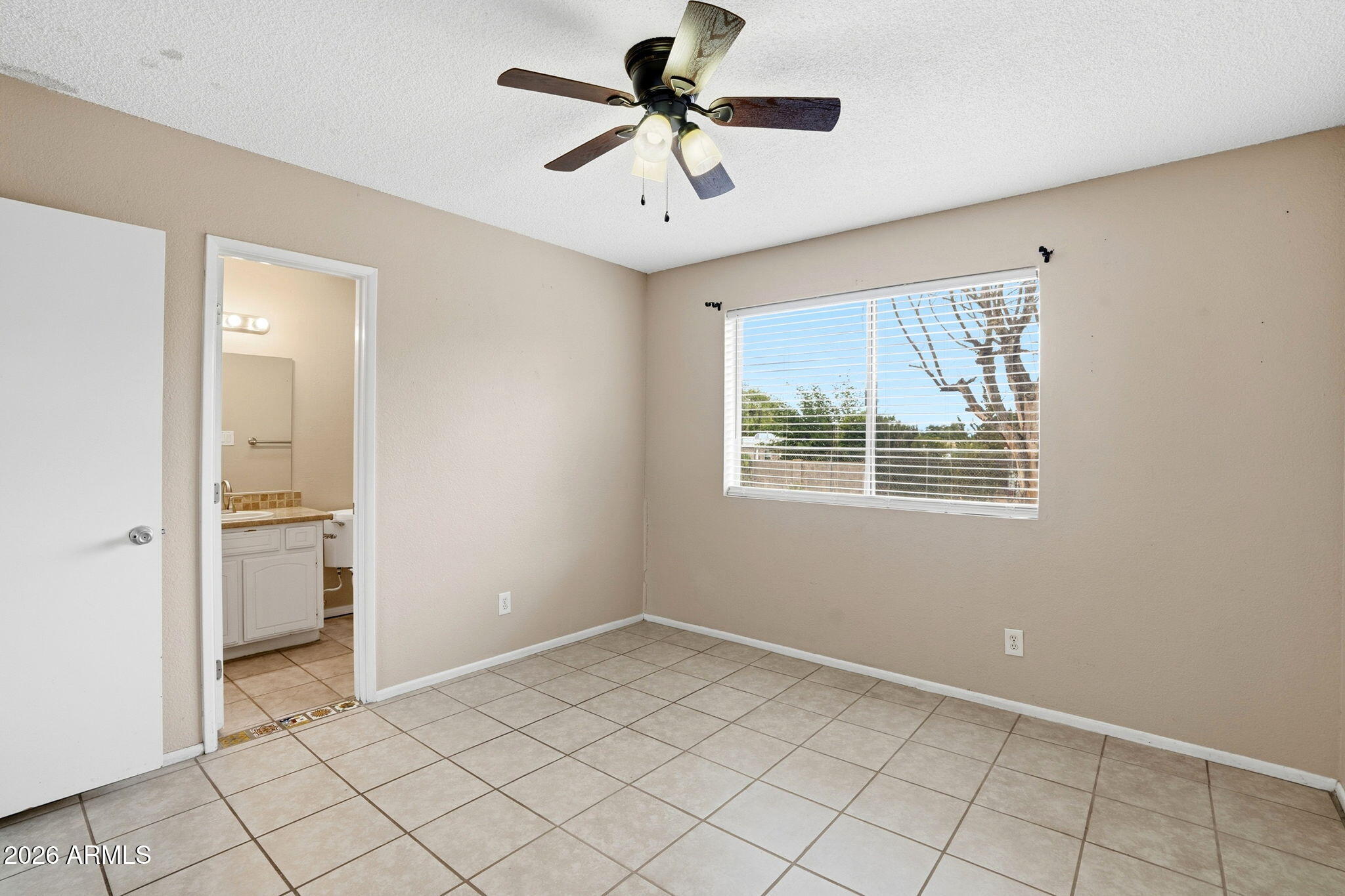 MONTEBELLO - Residential