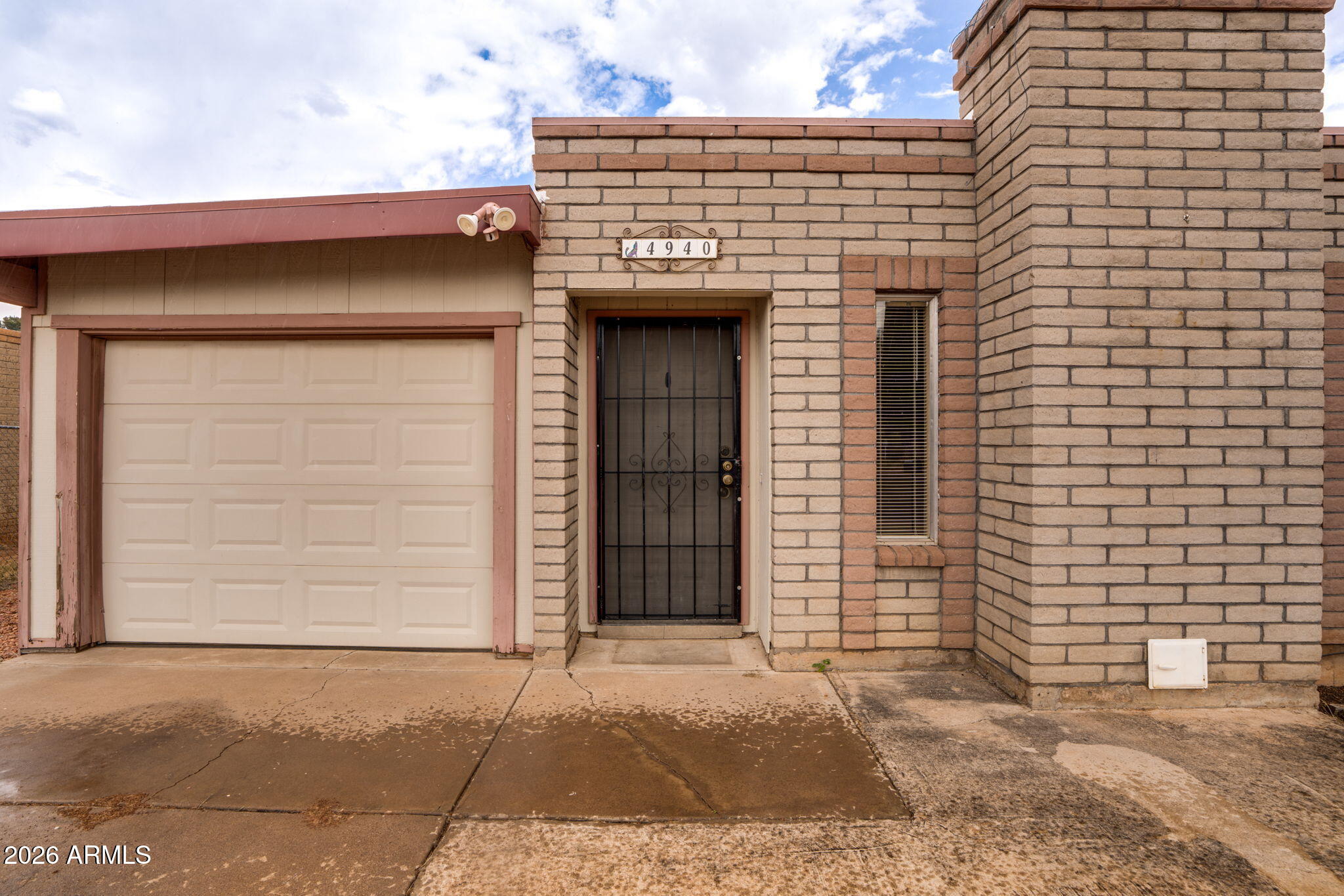 MONTEBELLO - Residential