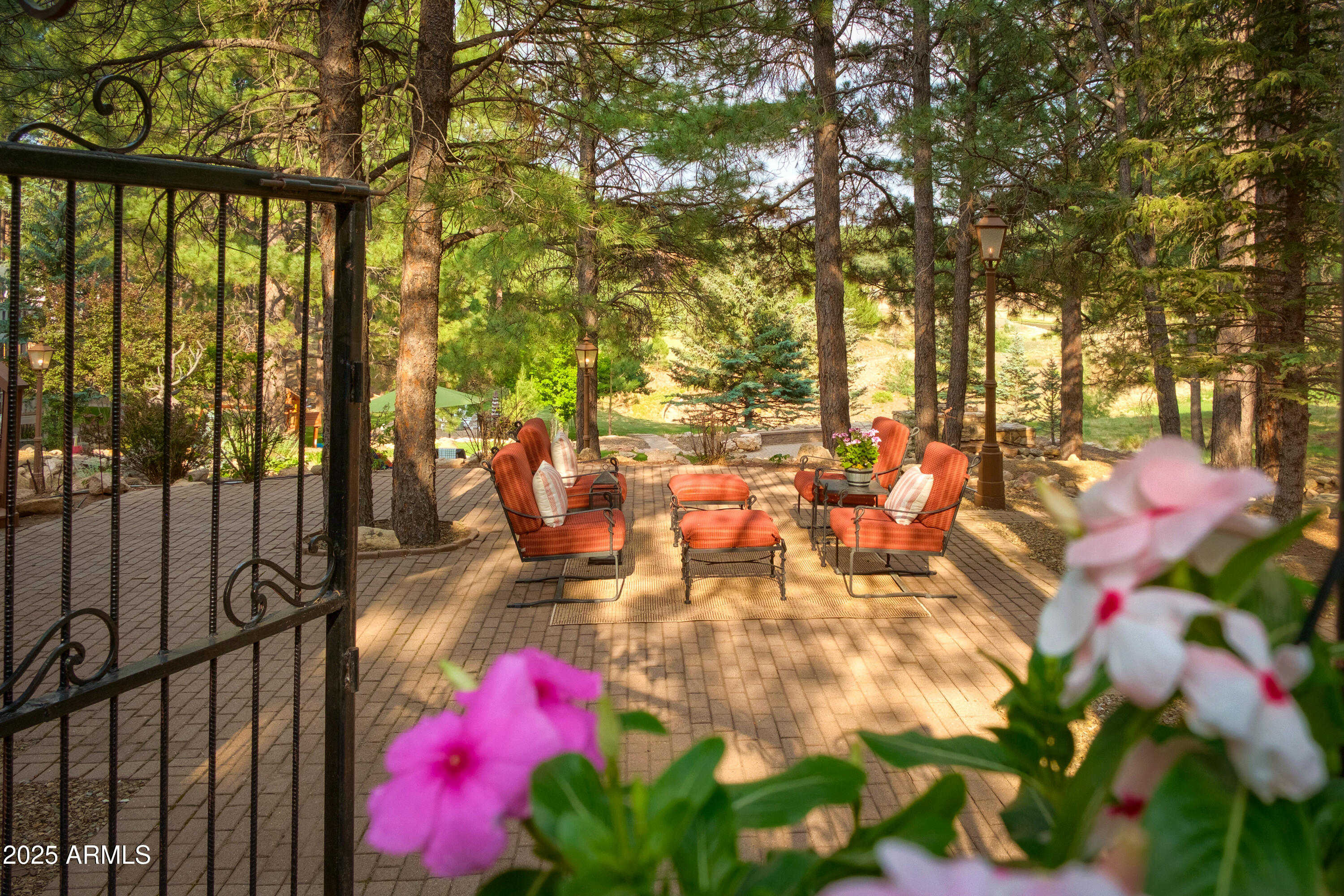 CONTINENTAL LAKESIDE ACRES - Residential