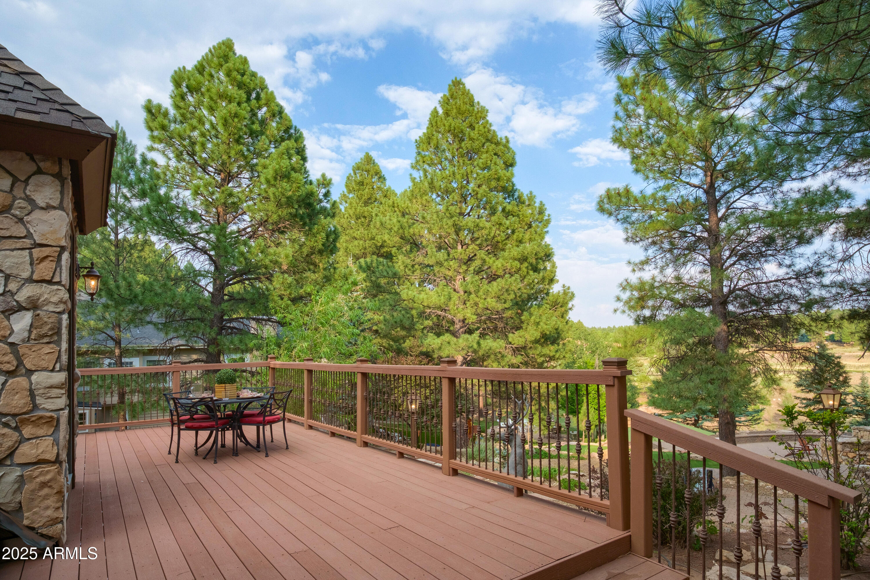 CONTINENTAL LAKESIDE ACRES - Residential