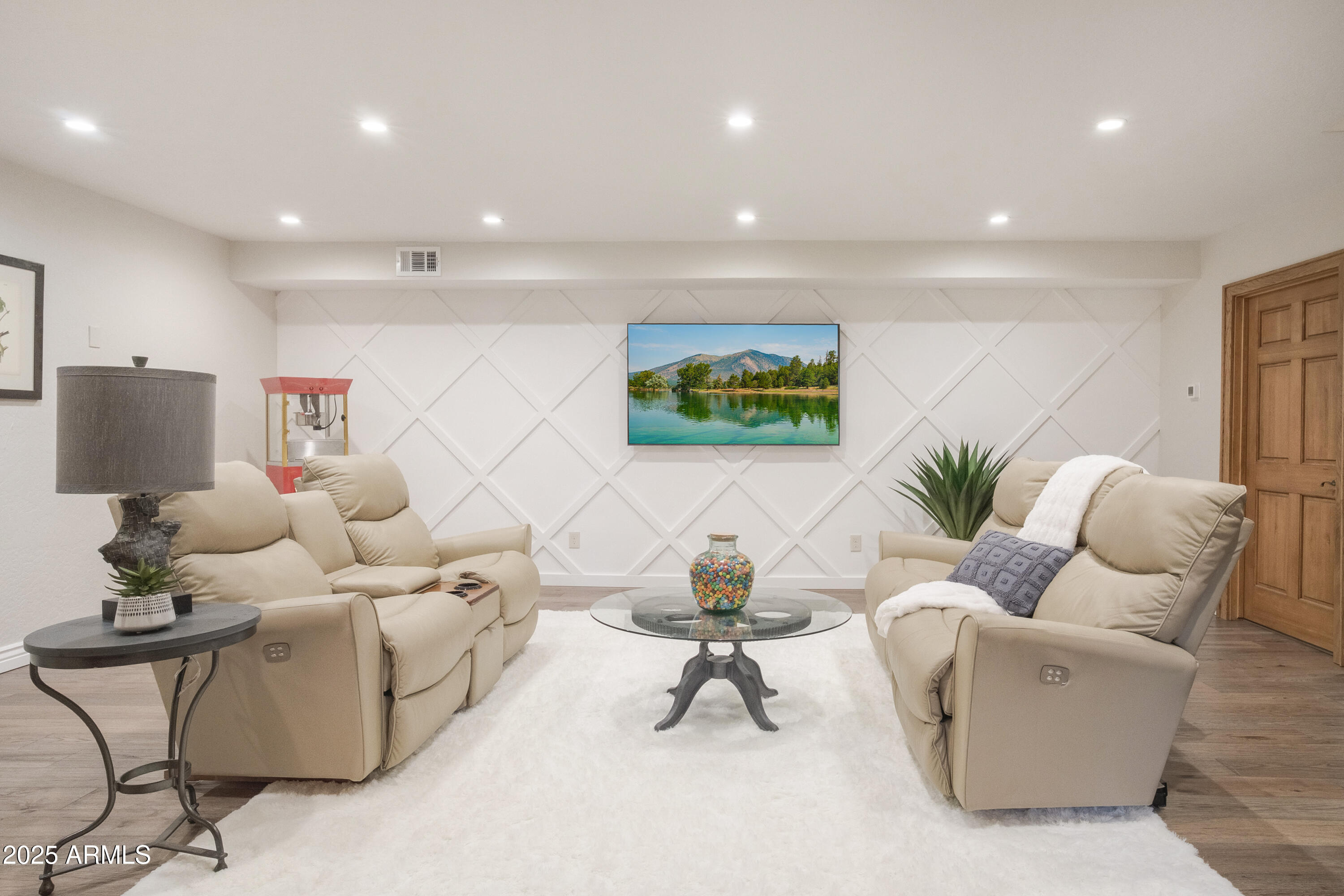 CONTINENTAL LAKESIDE ACRES - Residential