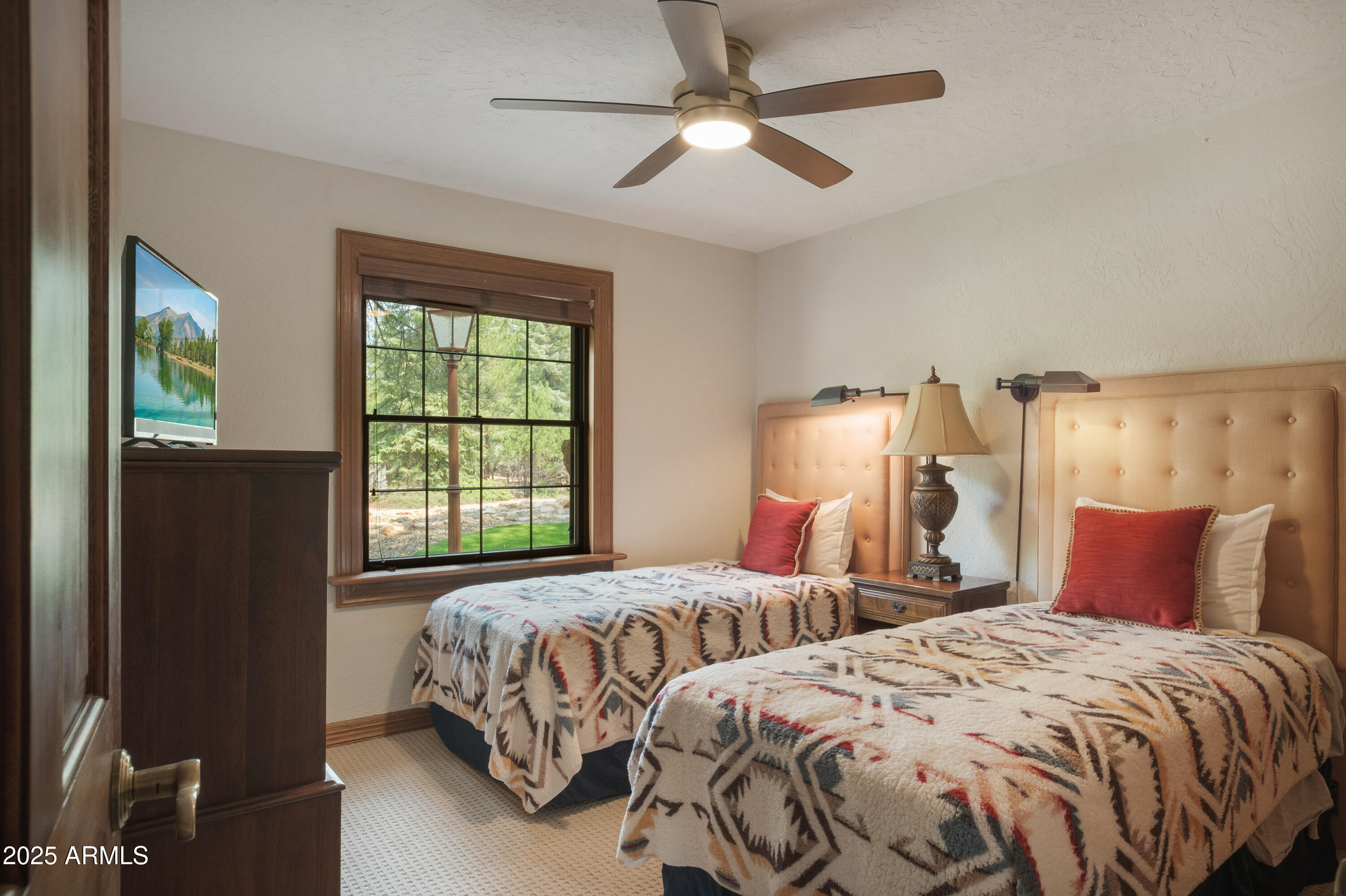 CONTINENTAL LAKESIDE ACRES - Residential