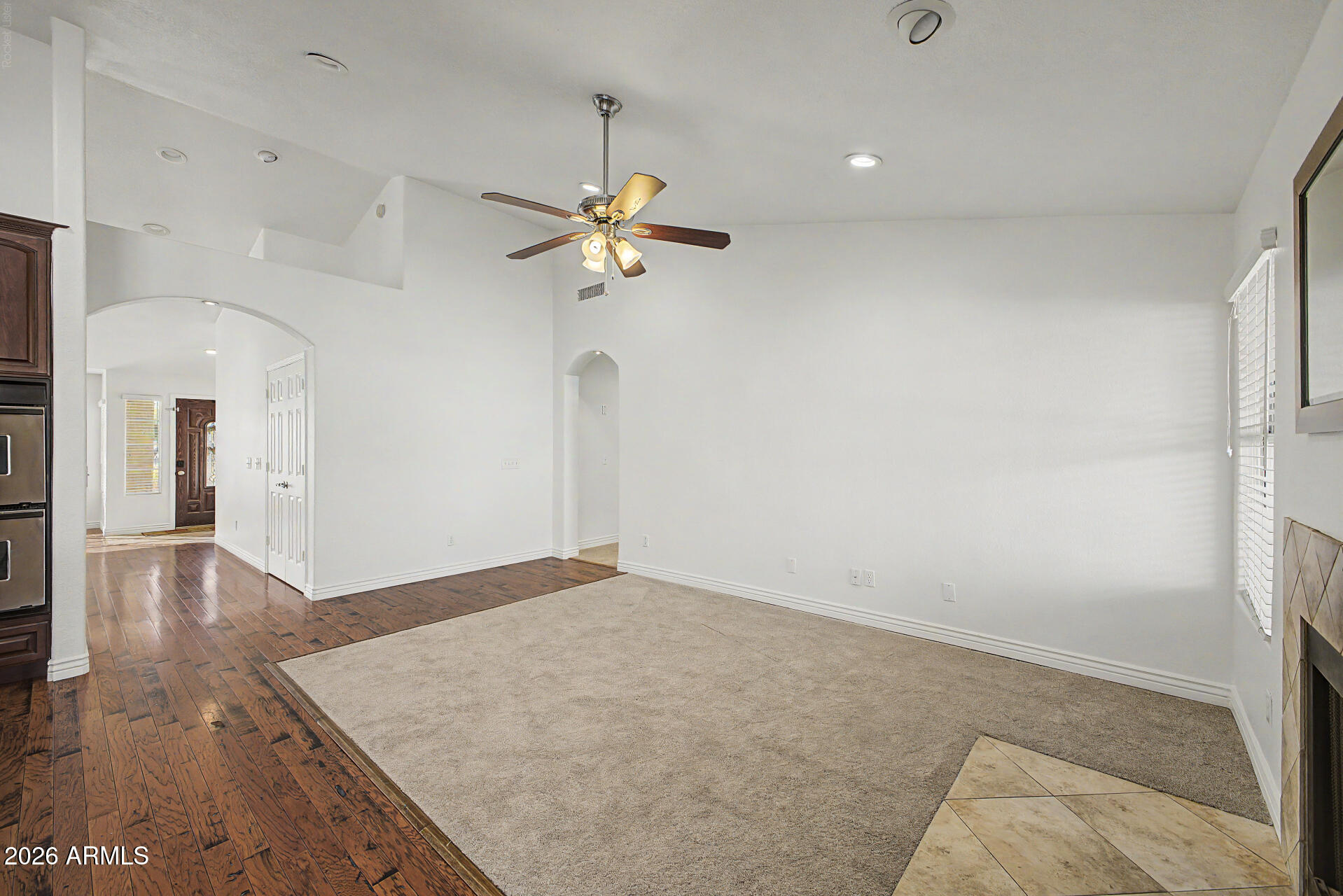 MOONDANCE UNIT 7 - Residential