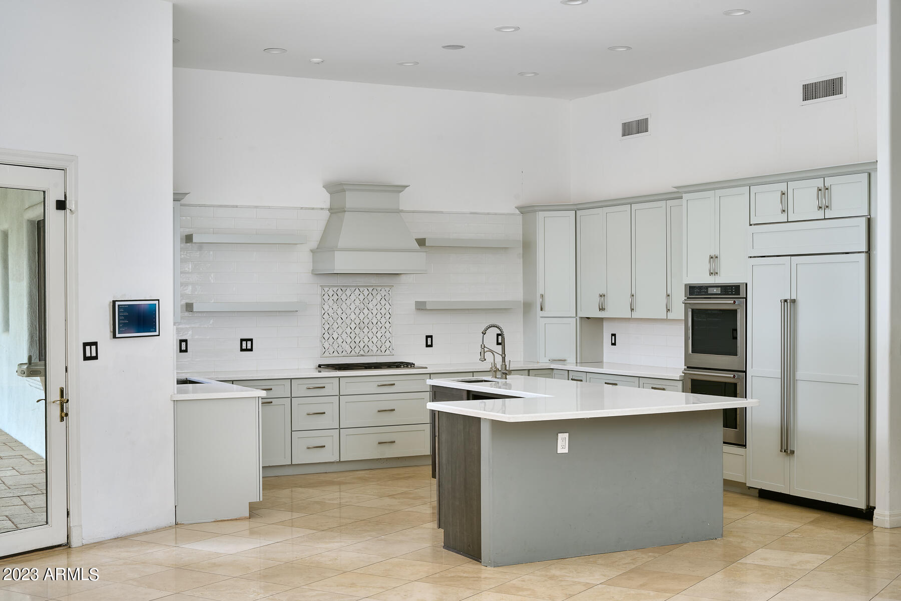 ROYAL PALM ESTATES - Residential