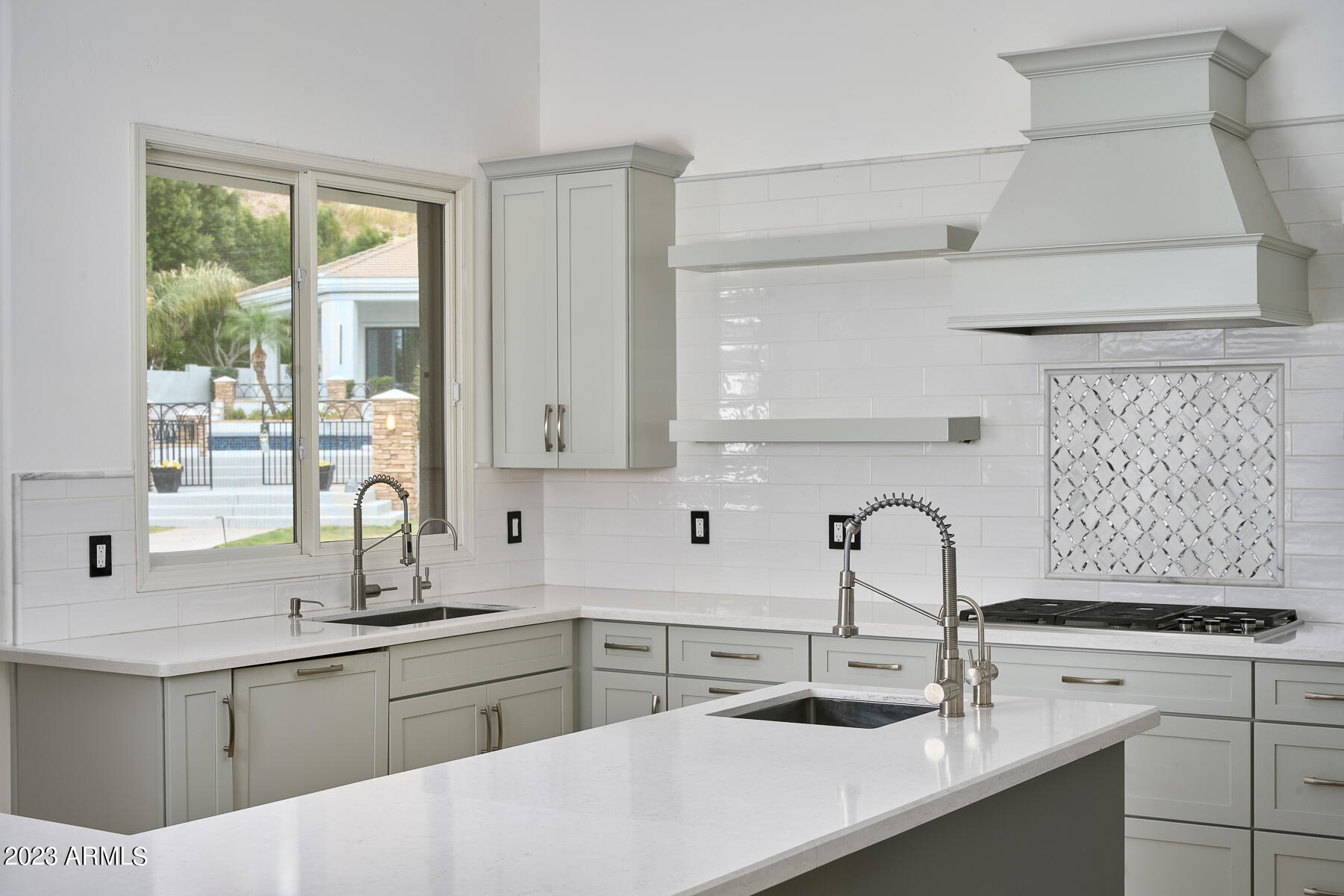 ROYAL PALM ESTATES - Residential