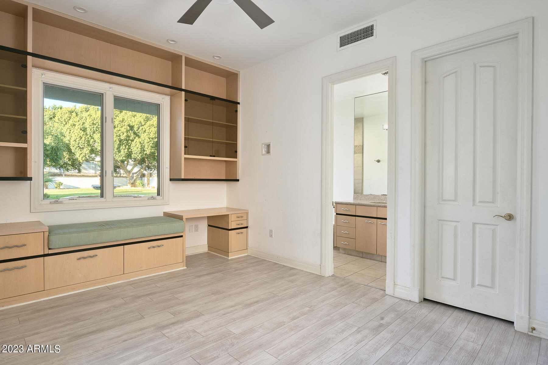 ROYAL PALM ESTATES - Residential