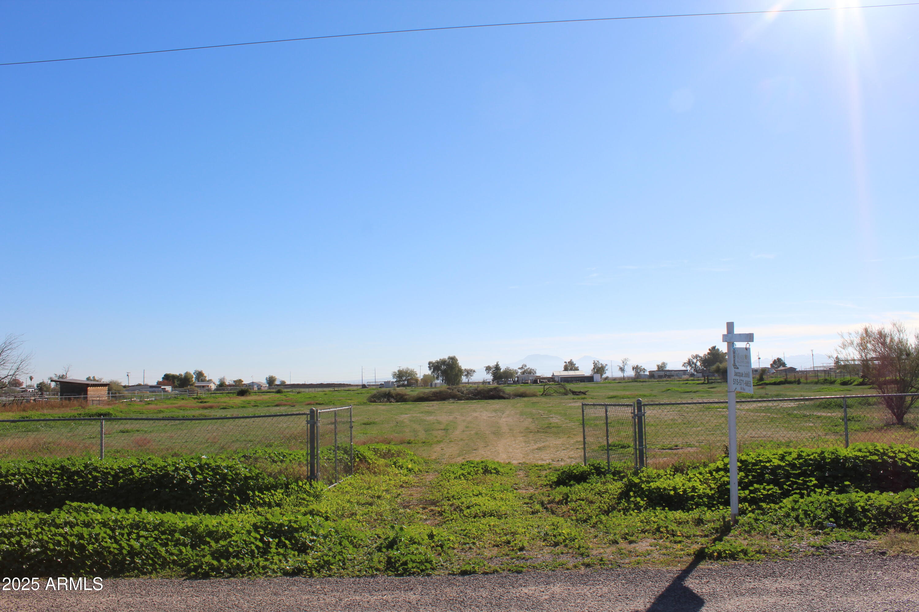 THUNDERBIRD FARMS SOUTH - Land