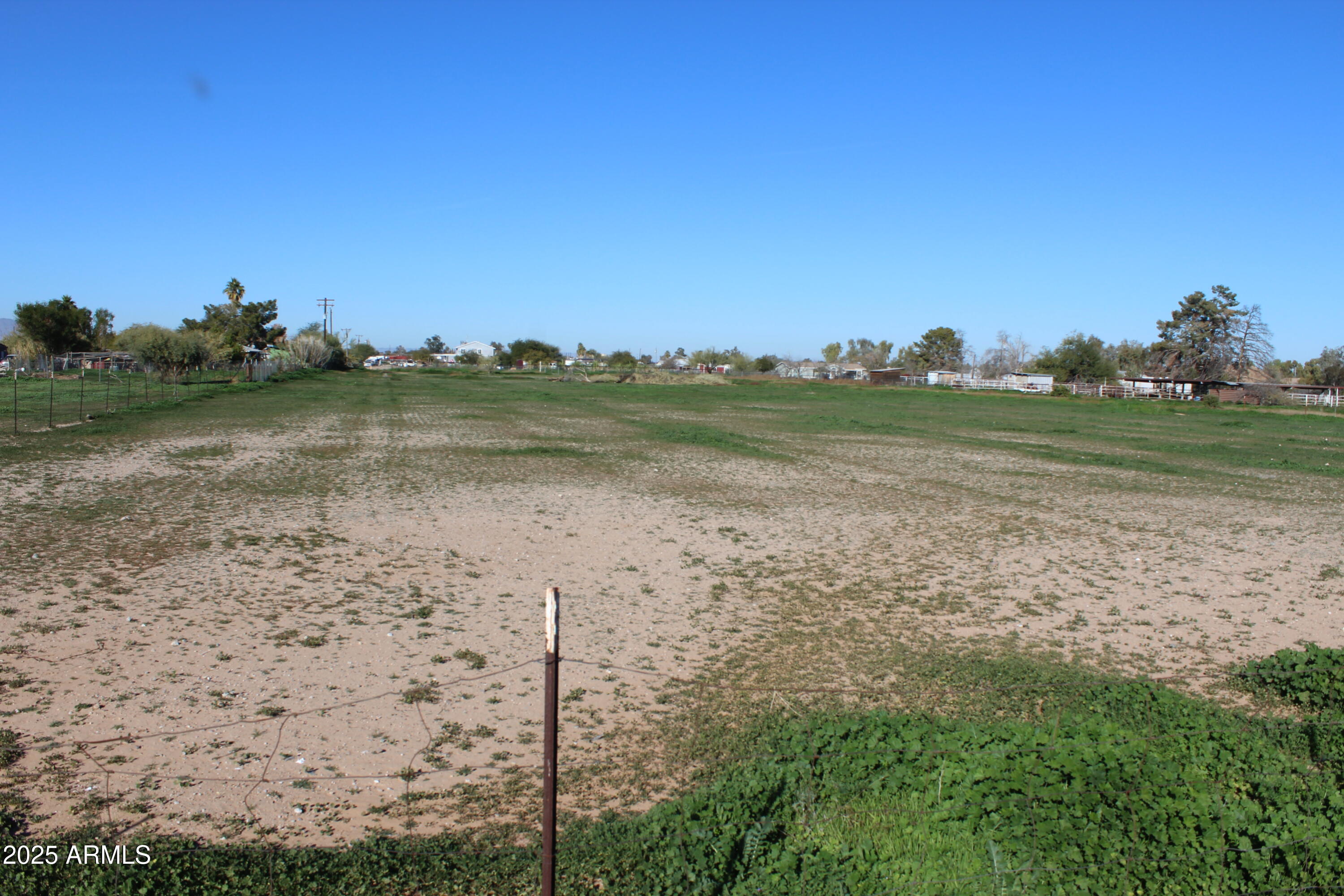 THUNDERBIRD FARMS SOUTH - Land