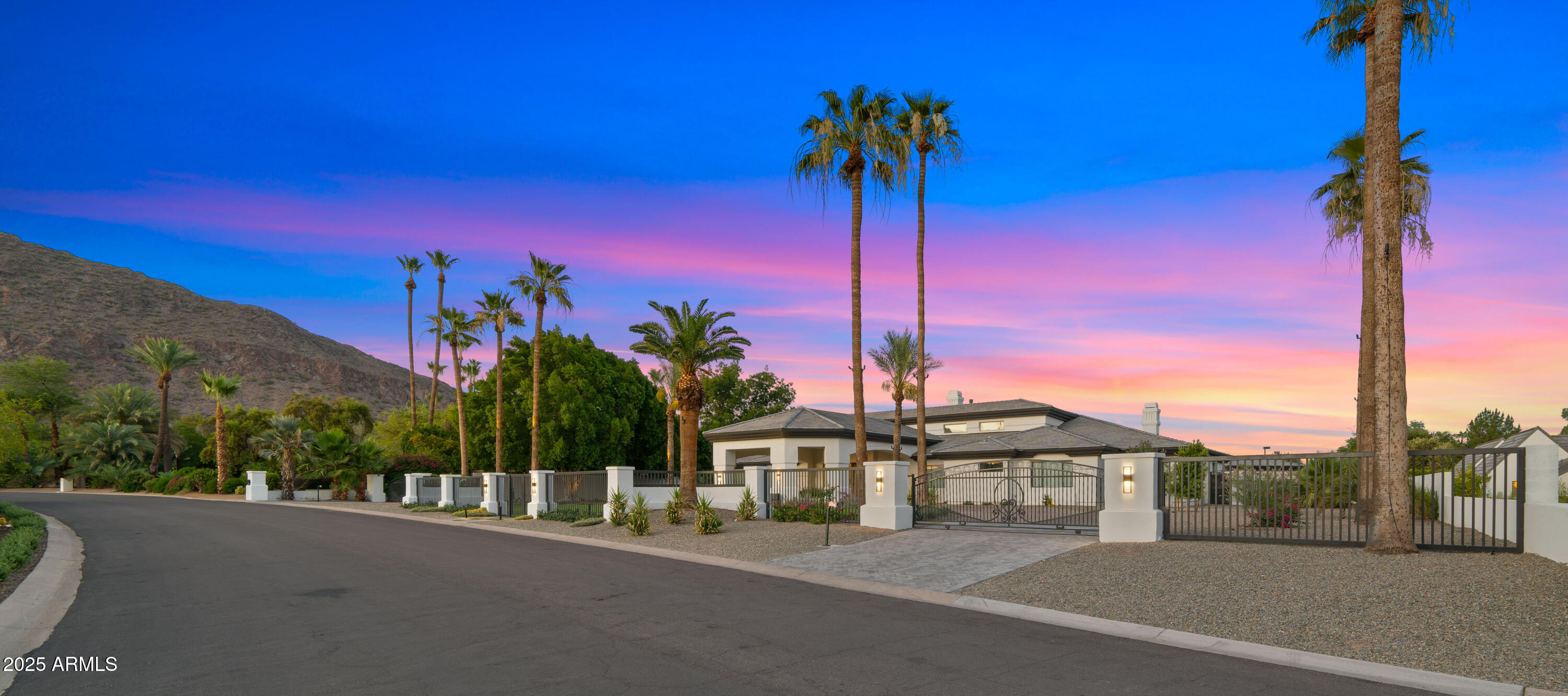 ARCADIA MANORS - Residential