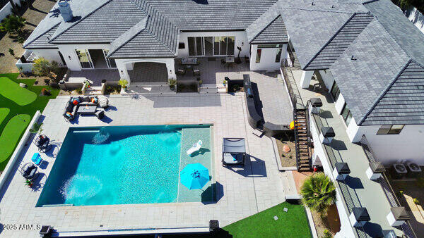 ARCADIA MANORS - Residential
