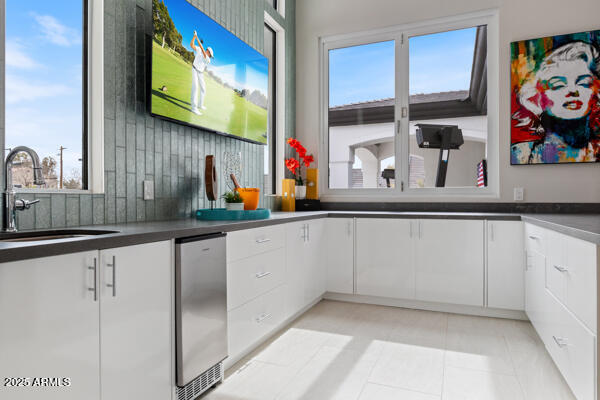 ARCADIA MANORS - Residential