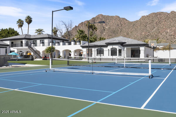 ARCADIA MANORS - Residential