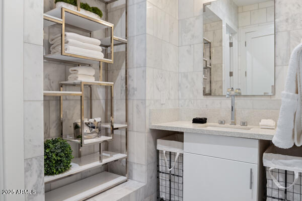 ARCADIA MANORS - Residential