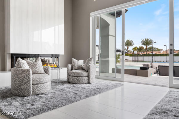 ARCADIA MANORS - Residential