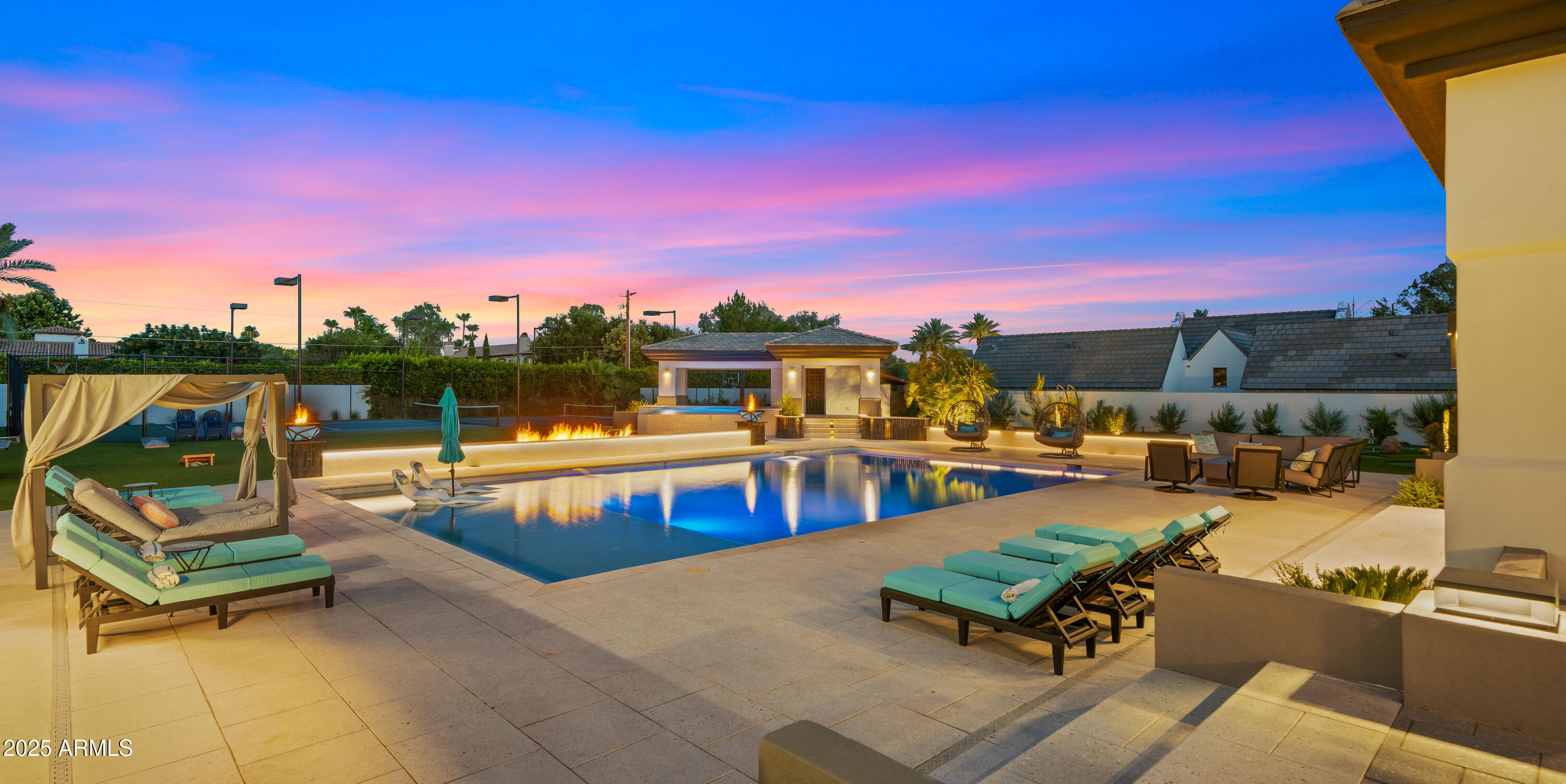 ARCADIA MANORS - Residential