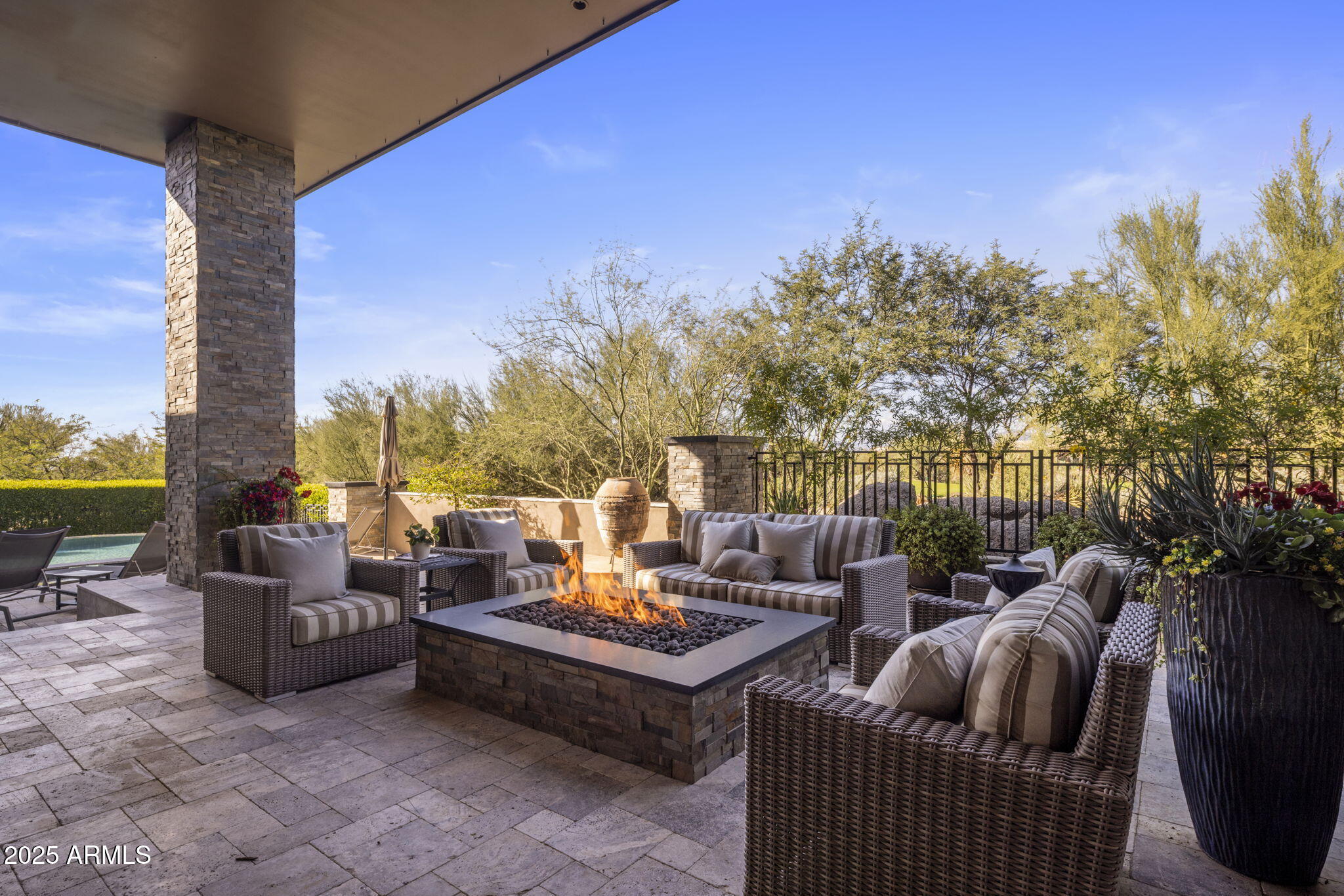 ESTANCIA - Residential