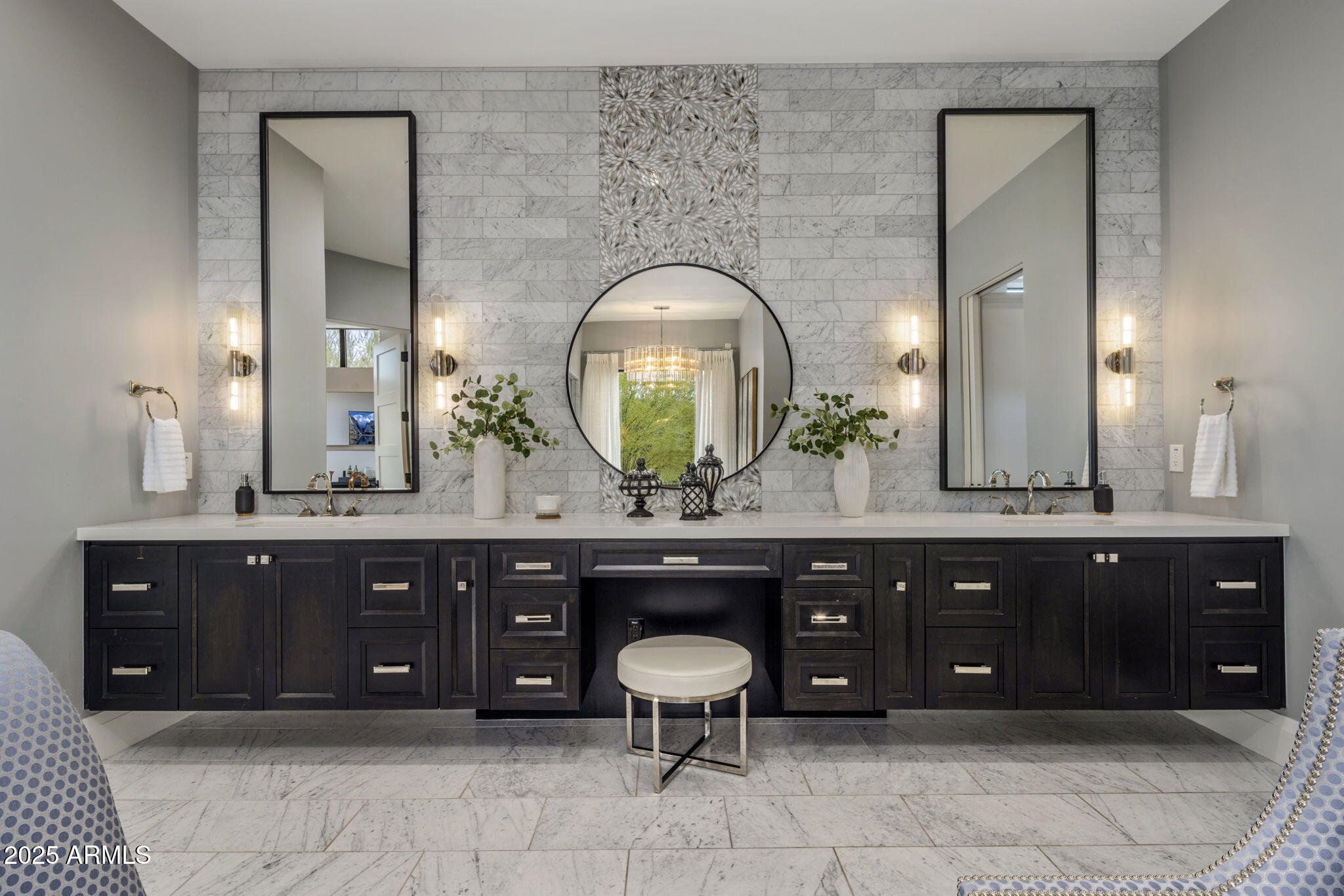ESTANCIA - Residential