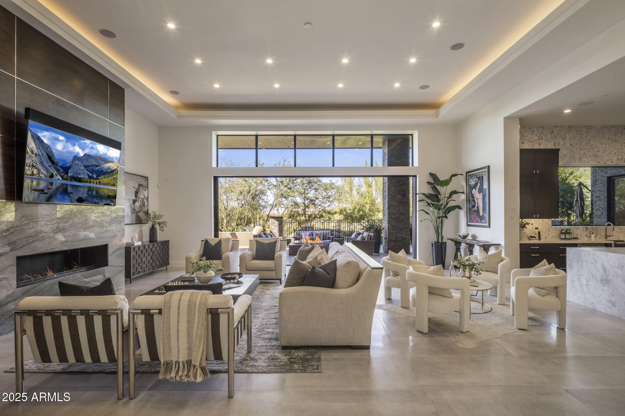 ESTANCIA - Residential