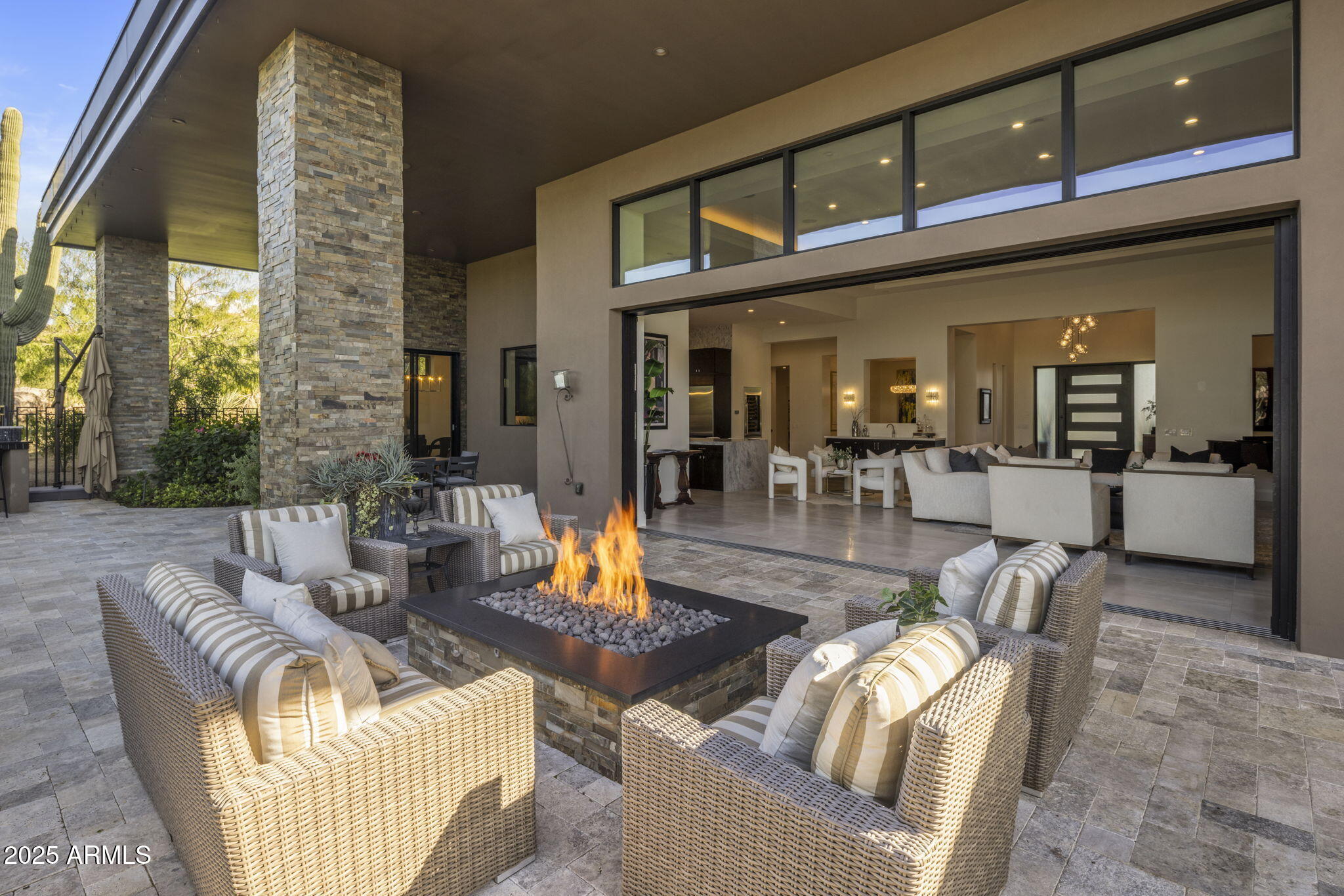 ESTANCIA - Residential