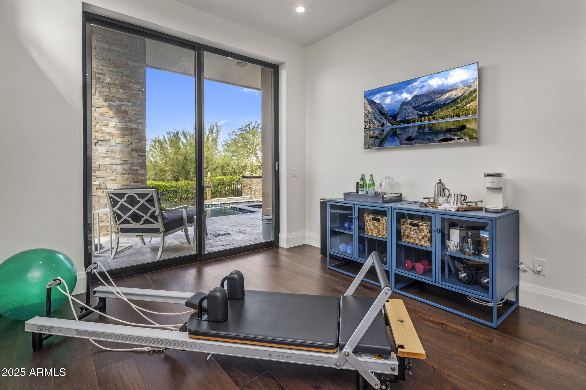 ESTANCIA - Residential