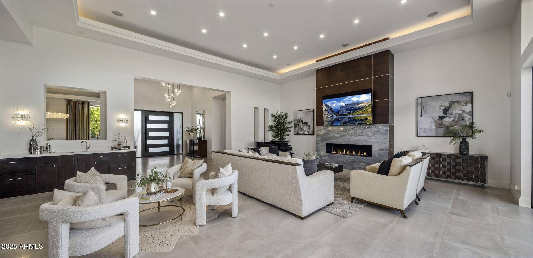 ESTANCIA - Residential