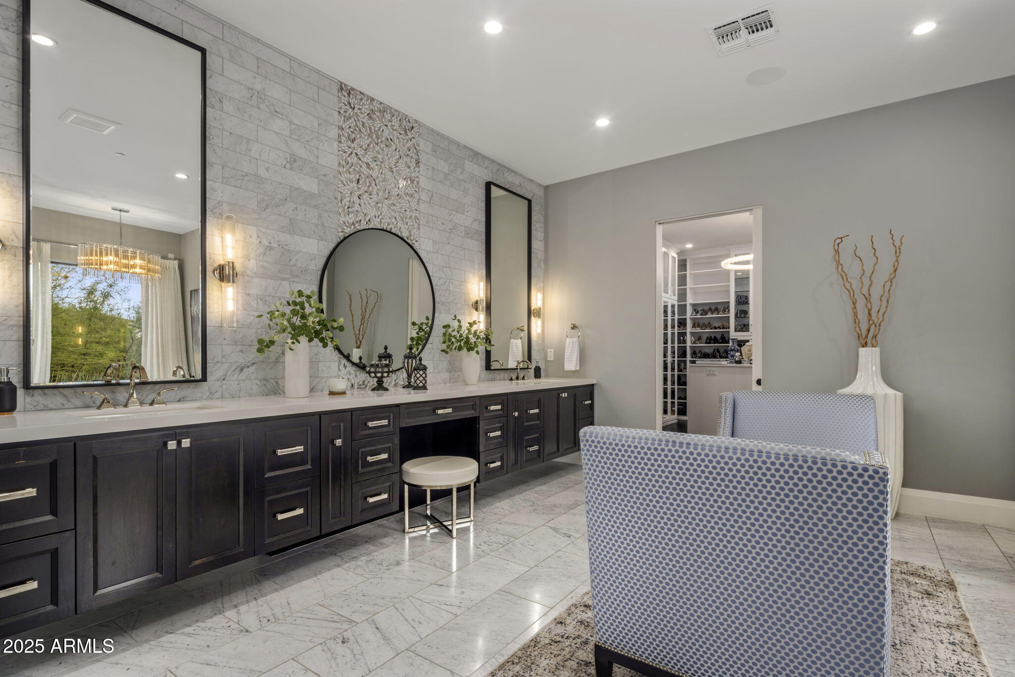 ESTANCIA - Residential