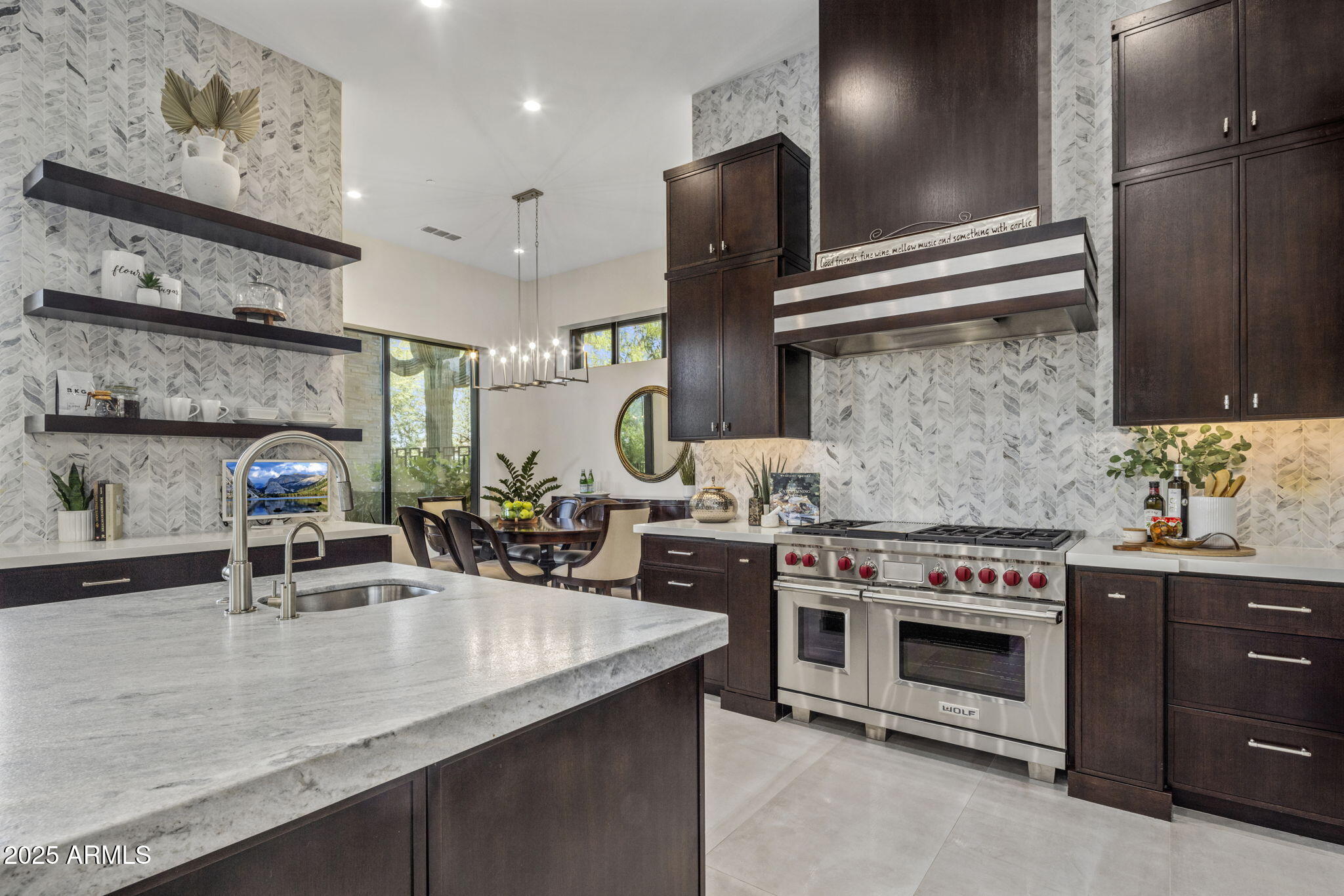 ESTANCIA - Residential