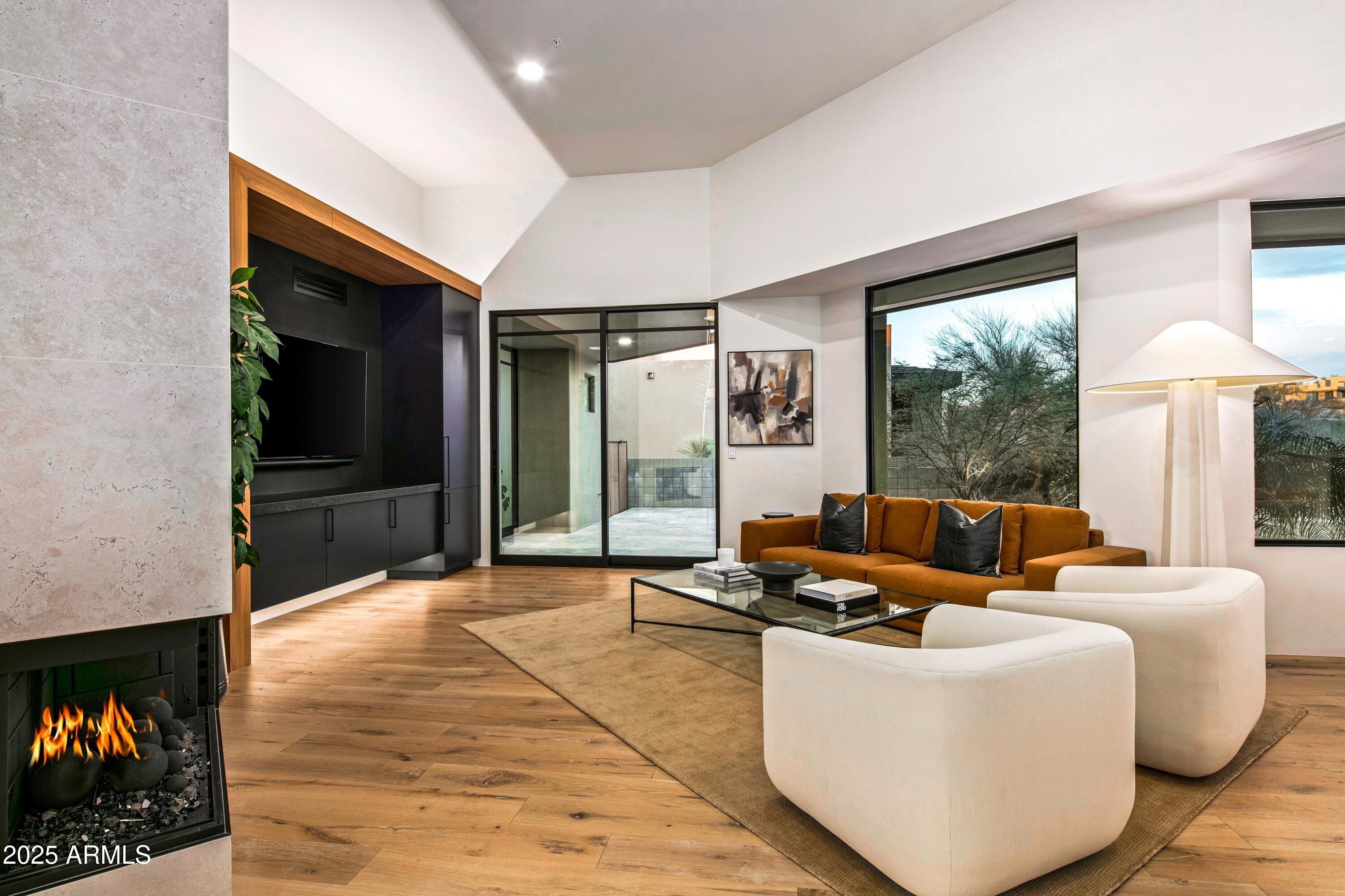 DESERT MOUNTAIN - Residential