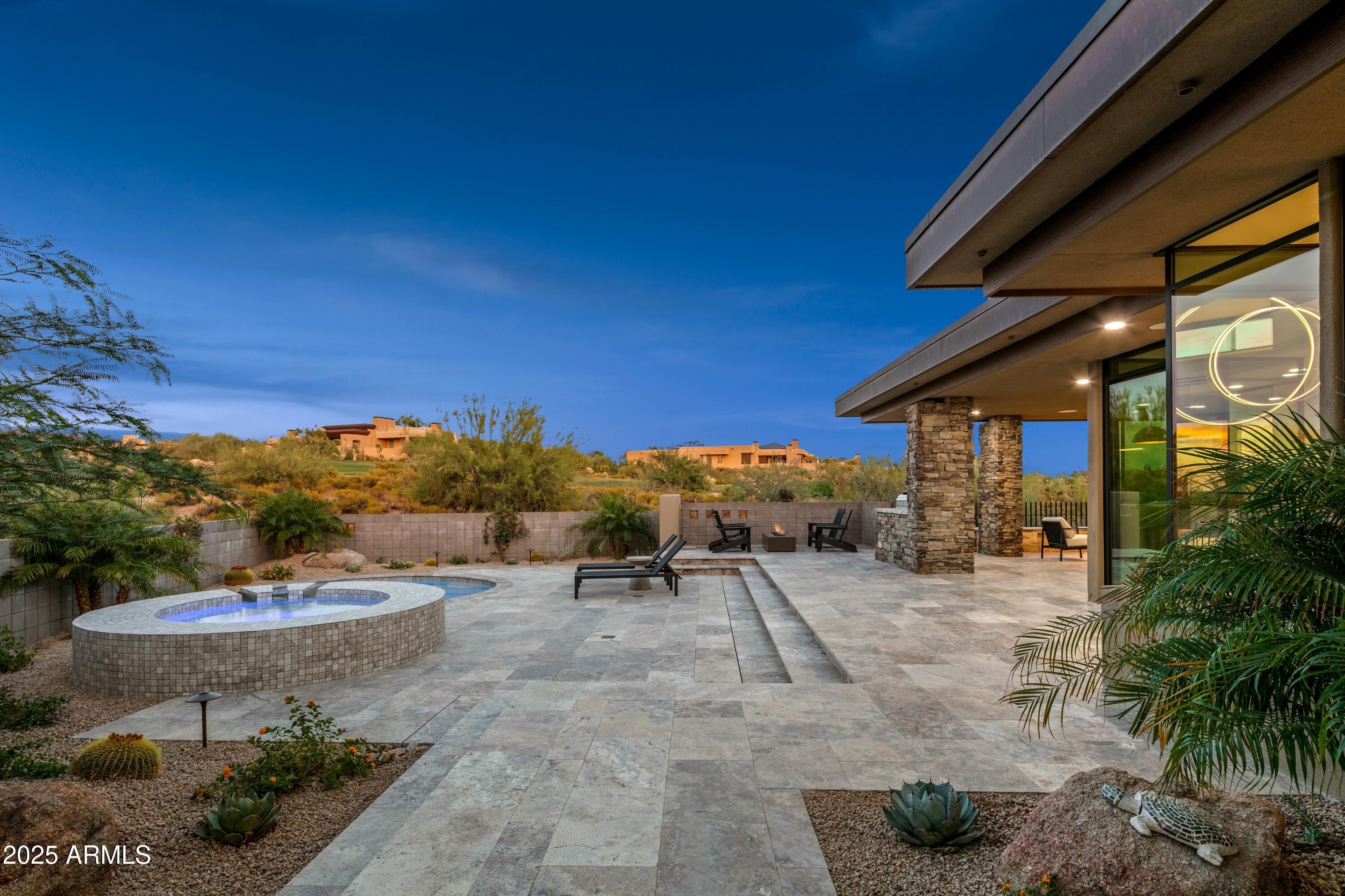DESERT MOUNTAIN - Residential