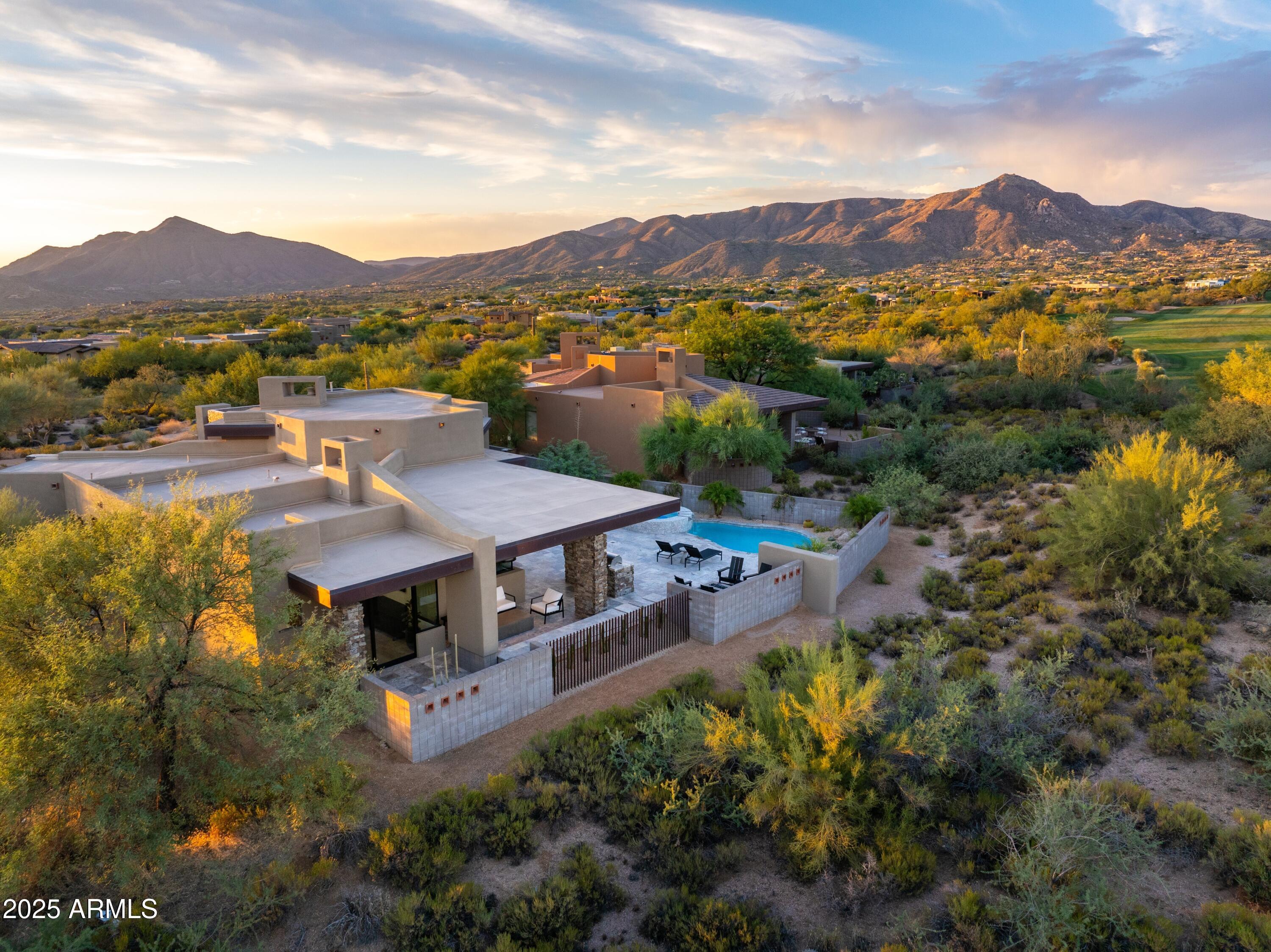 DESERT MOUNTAIN - Residential