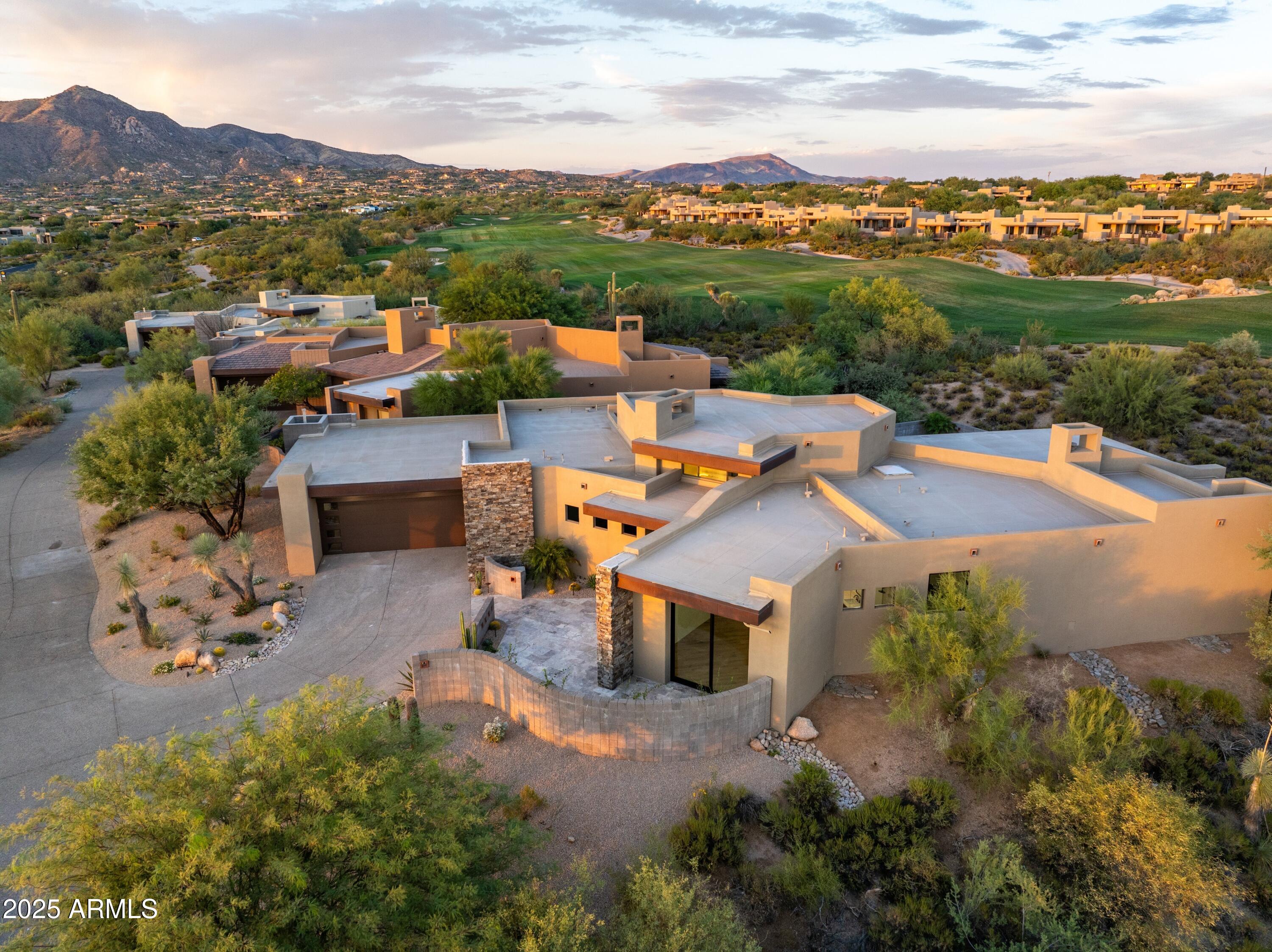 DESERT MOUNTAIN - Residential