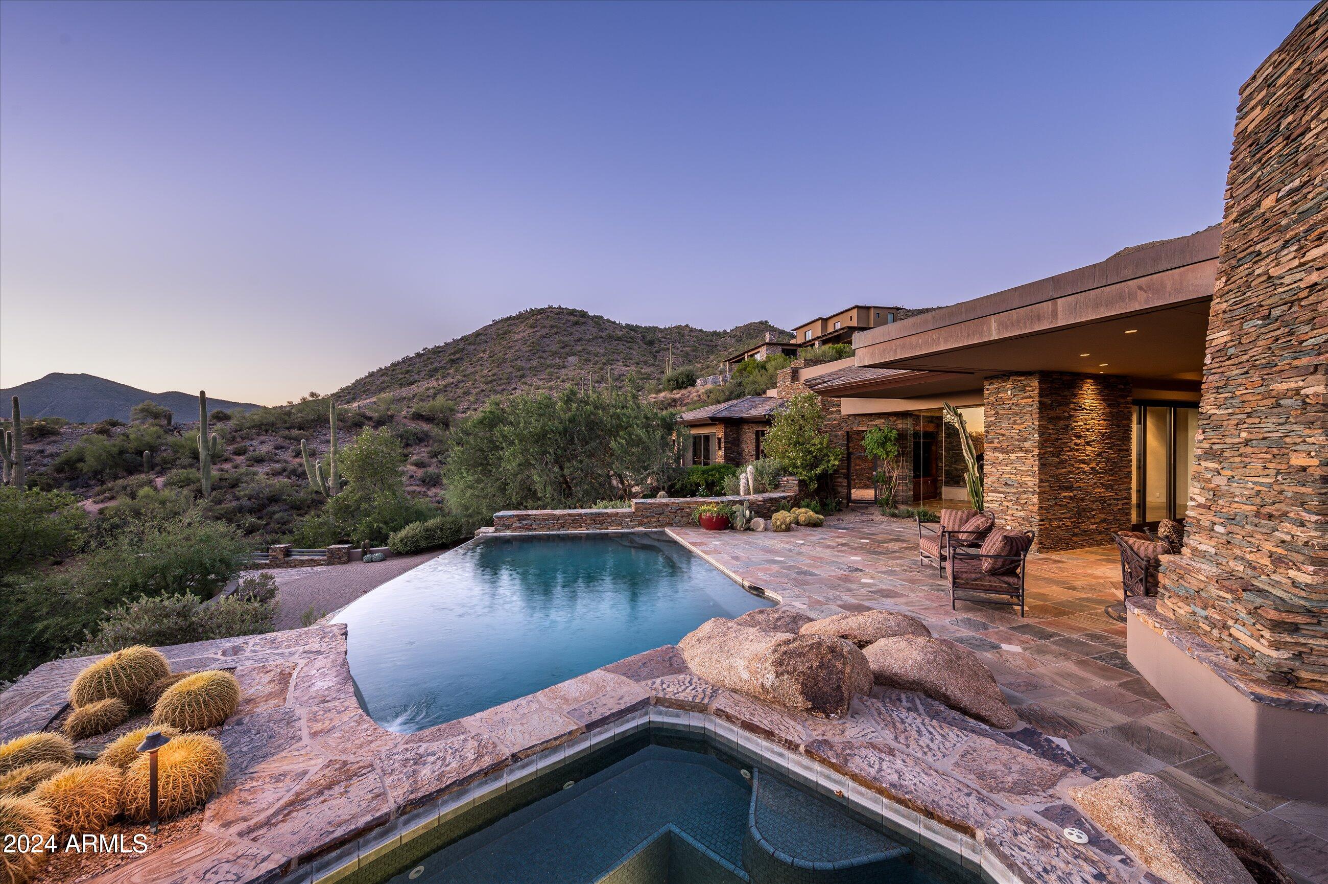 DESERT MOUNTAIN - Residential