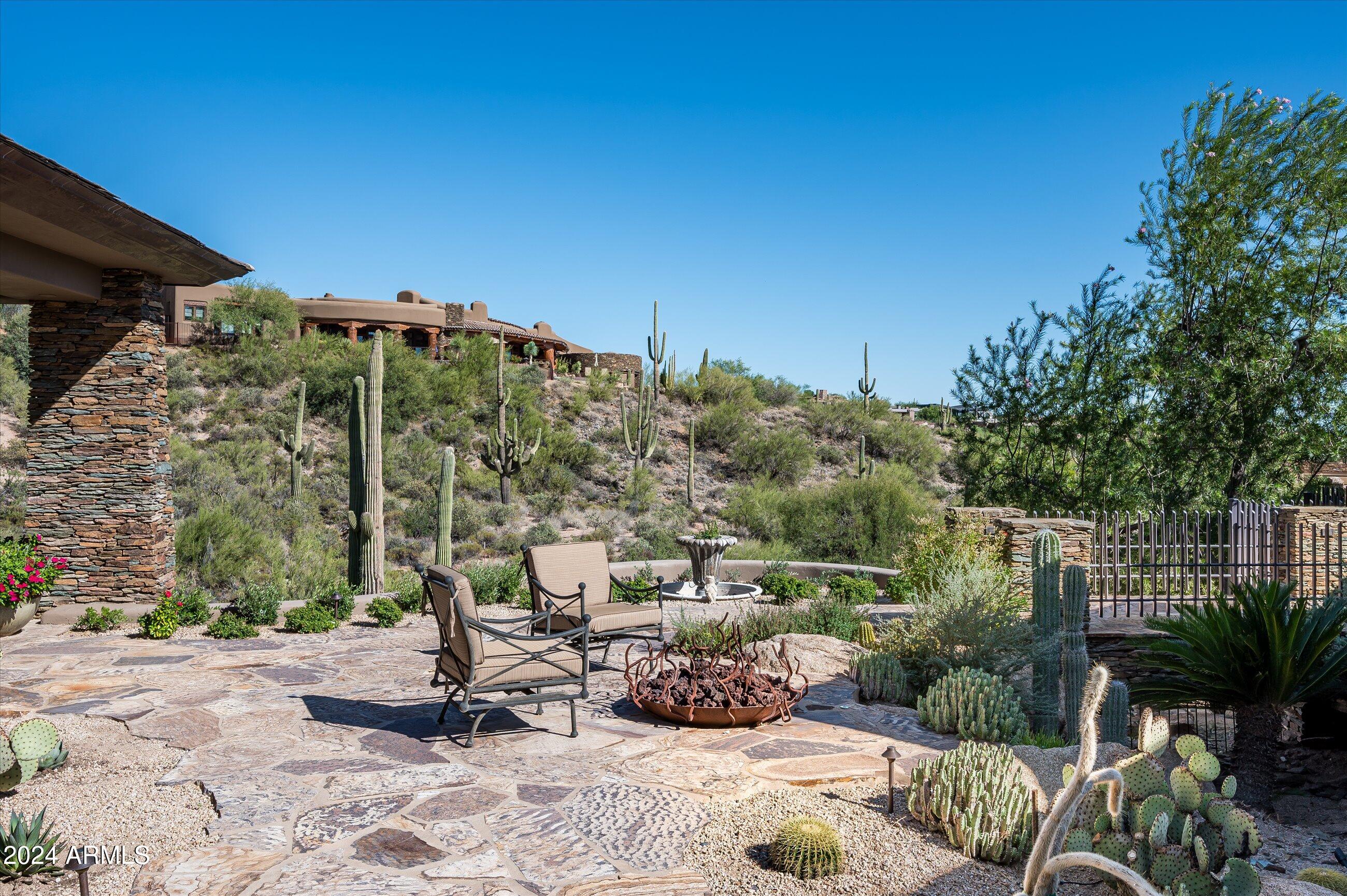 DESERT MOUNTAIN - Residential