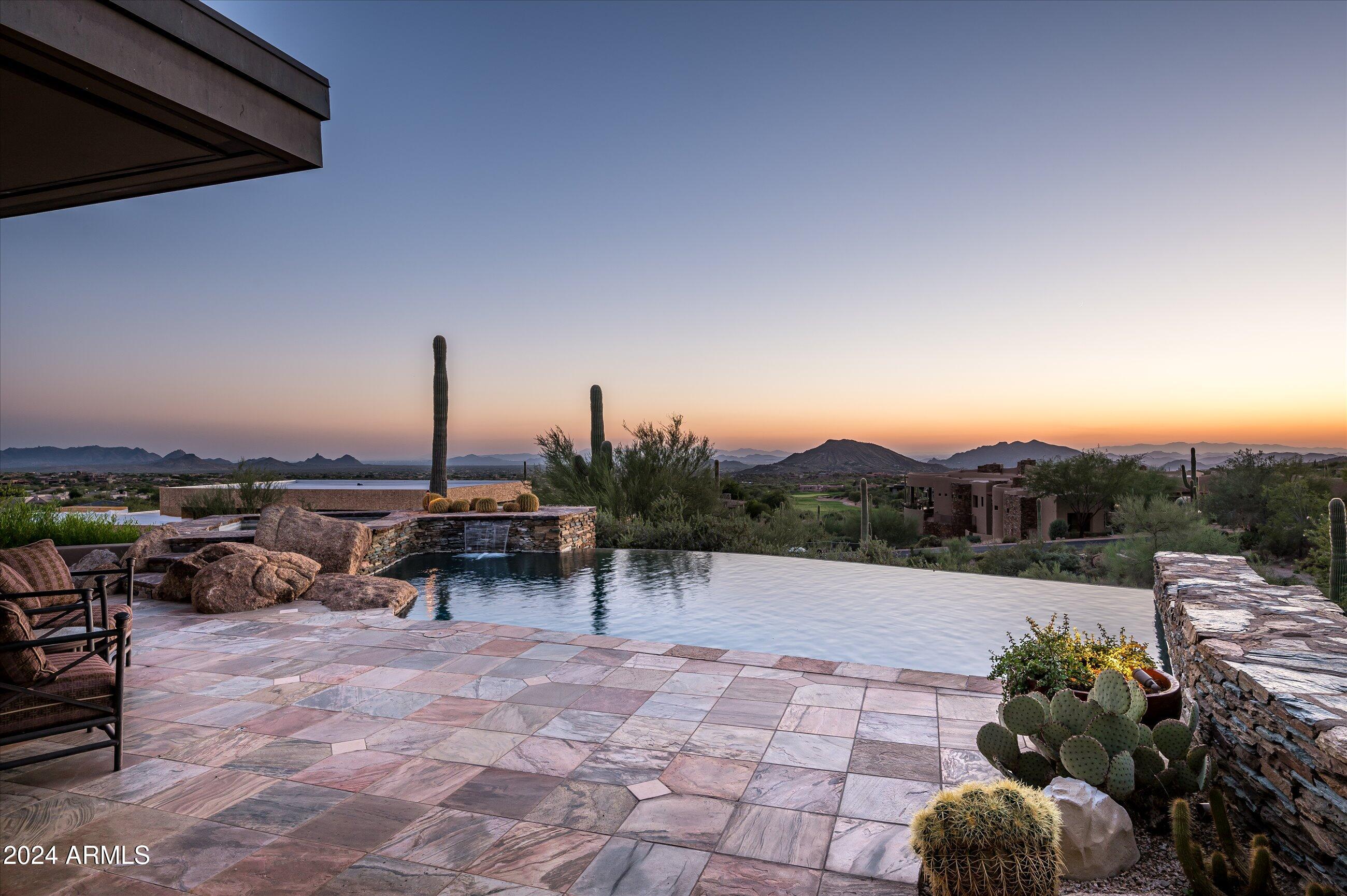 DESERT MOUNTAIN - Residential