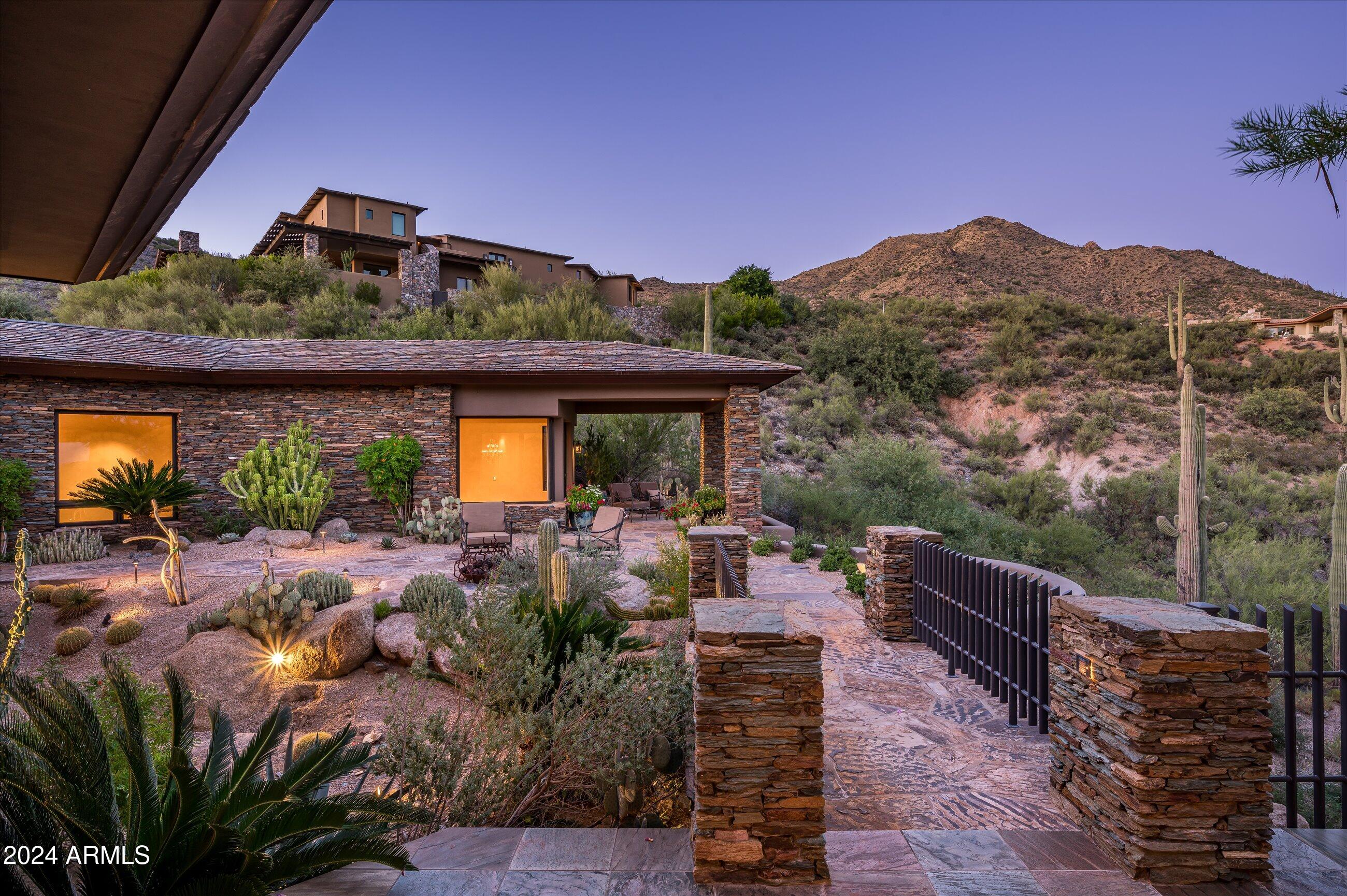 DESERT MOUNTAIN - Residential