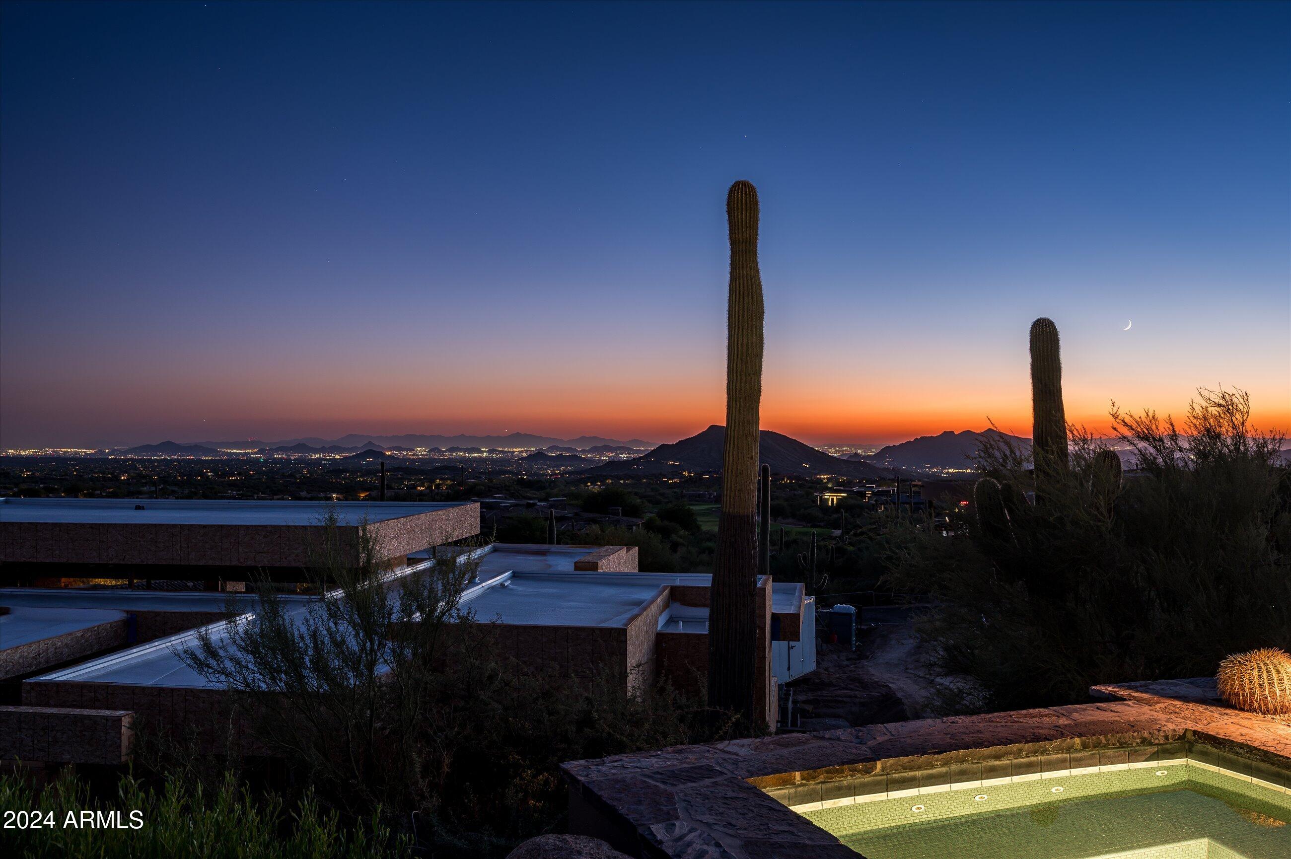 DESERT MOUNTAIN - Residential