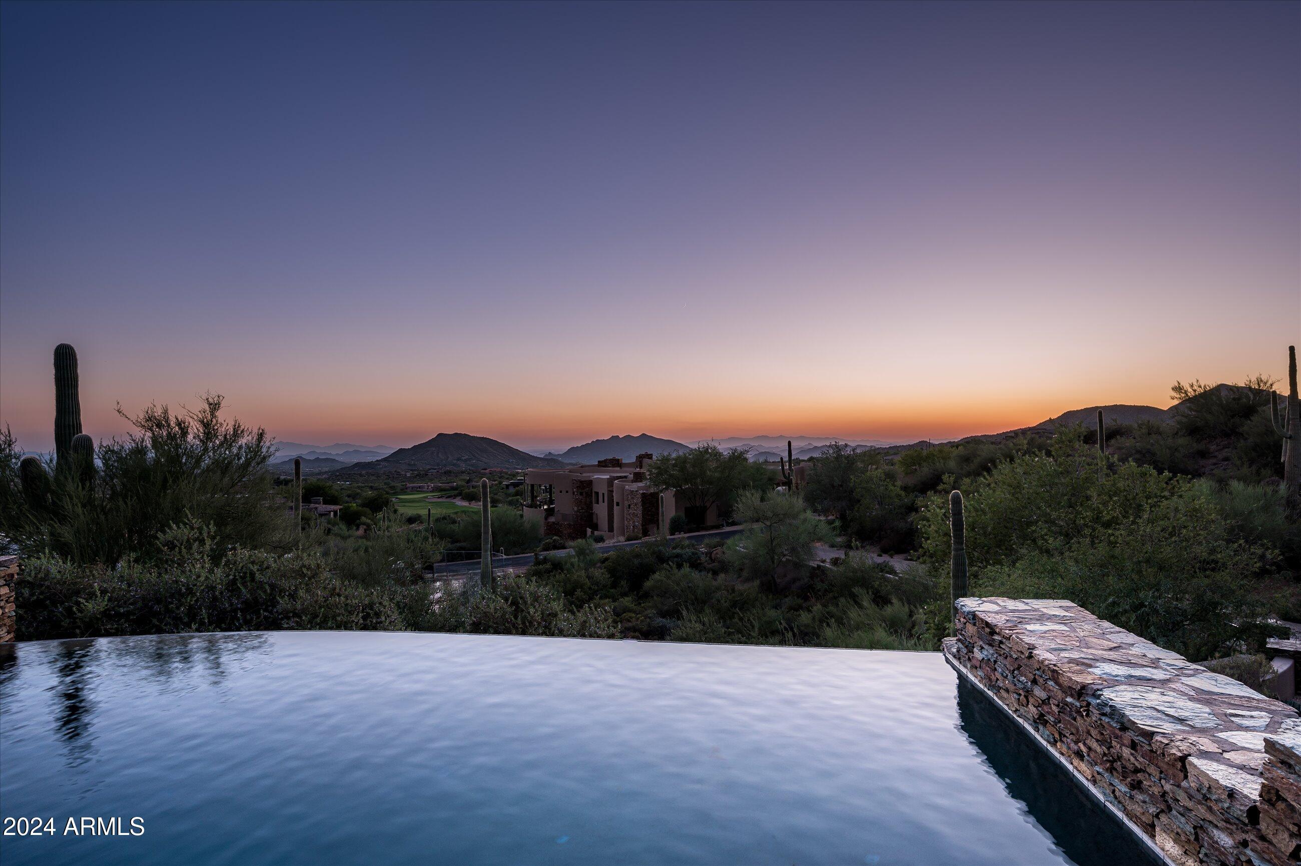 DESERT MOUNTAIN - Residential